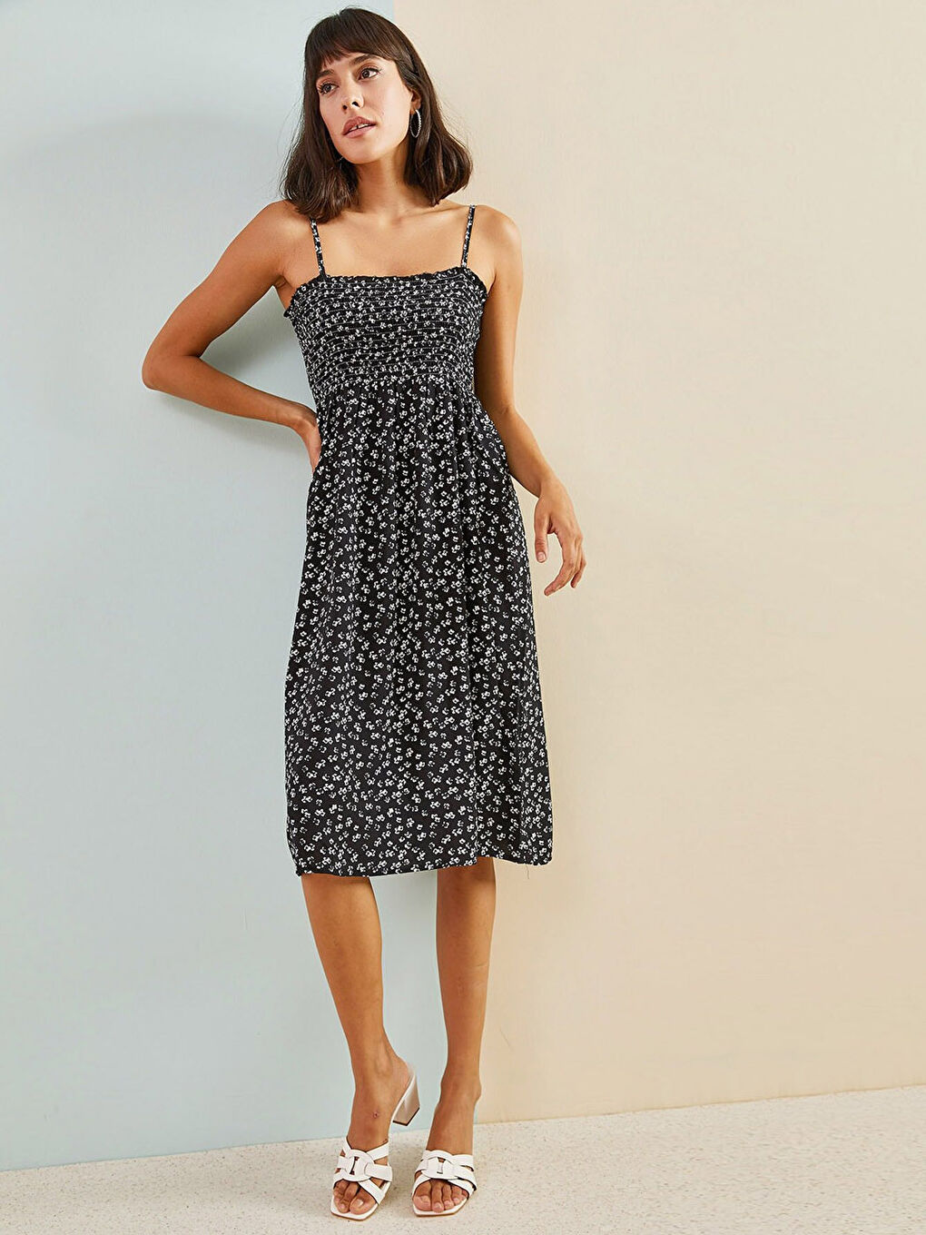 Rochie Florală cu Bretele și Guler Pătrat pentru Femei-1