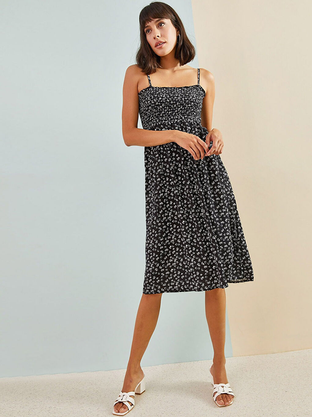 Rochie Florală cu Bretele și Guler Pătrat pentru Femei-4