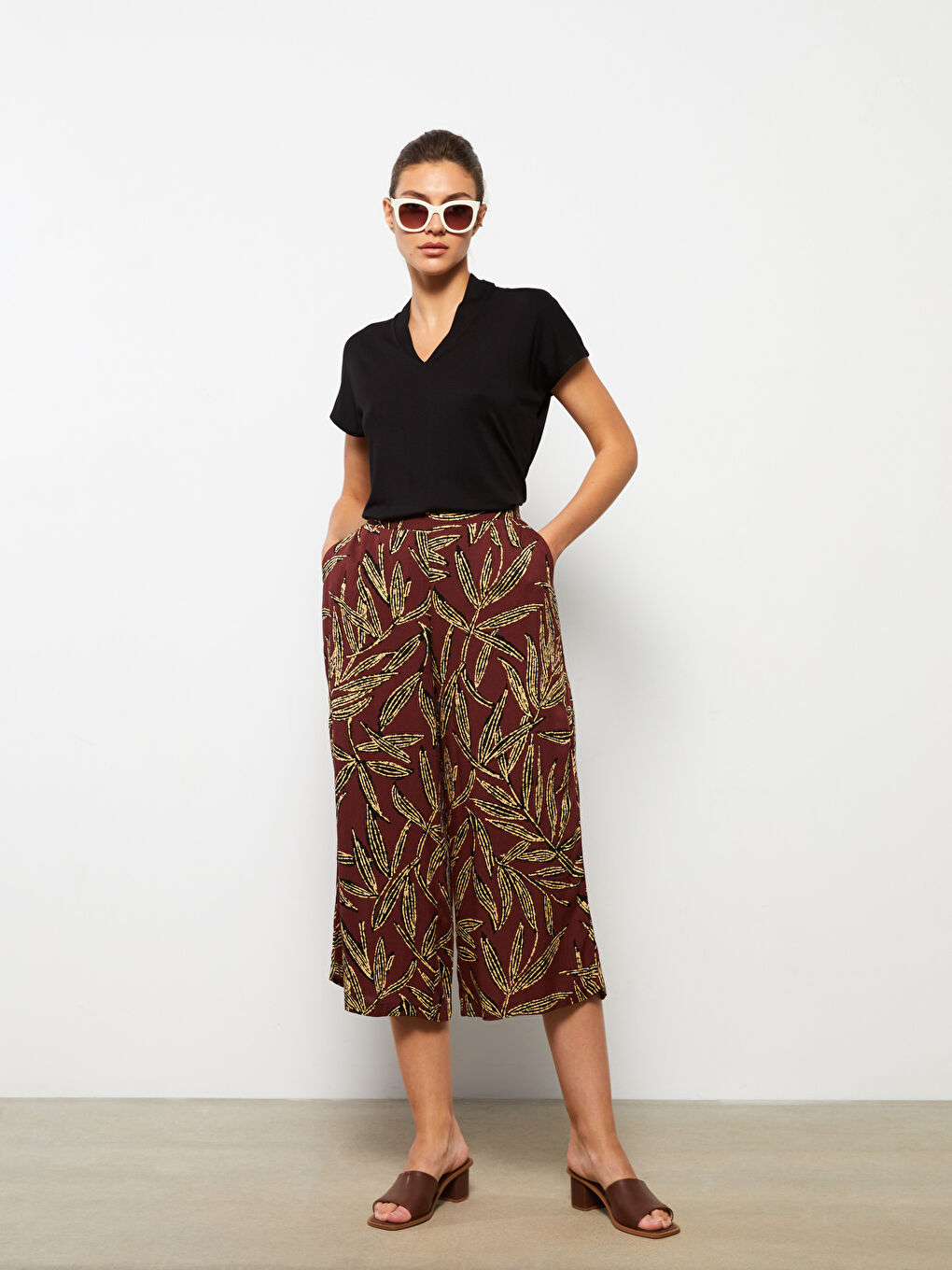 Elastic Waist Patterned Viscose Women Capri -S2LI50Z8-LQV