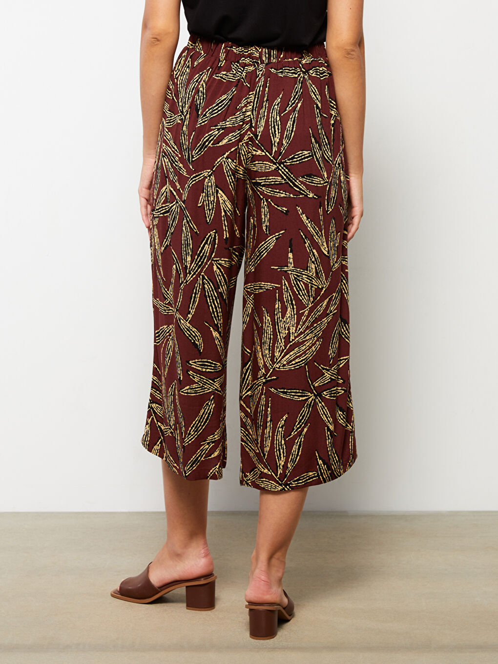 Elastic Waist Patterned Viscose Women Capri -S2LI50Z8-LQV