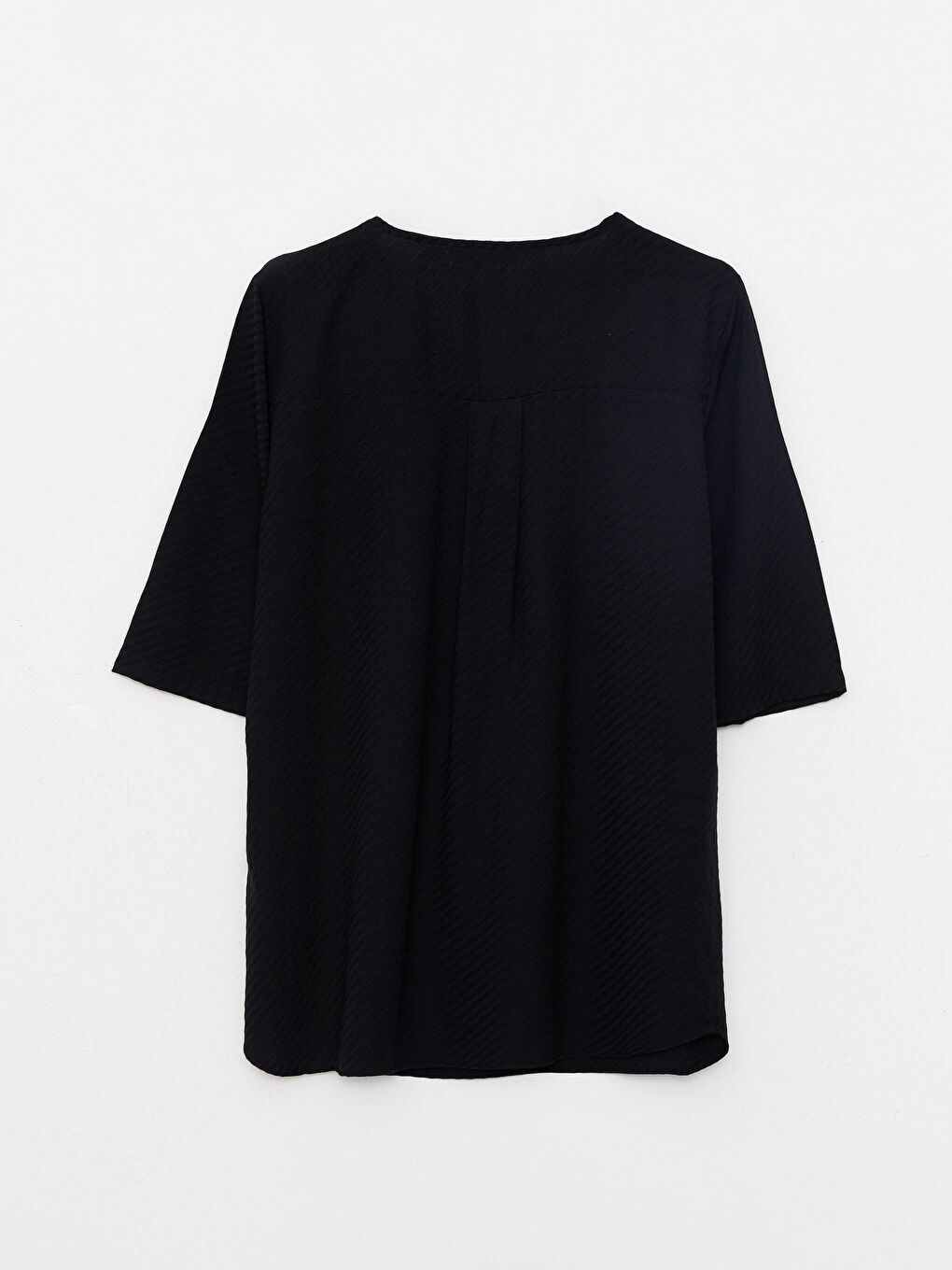 Siyah Kaçık Yaka Kendinden Desenli Kadın Bluz-6