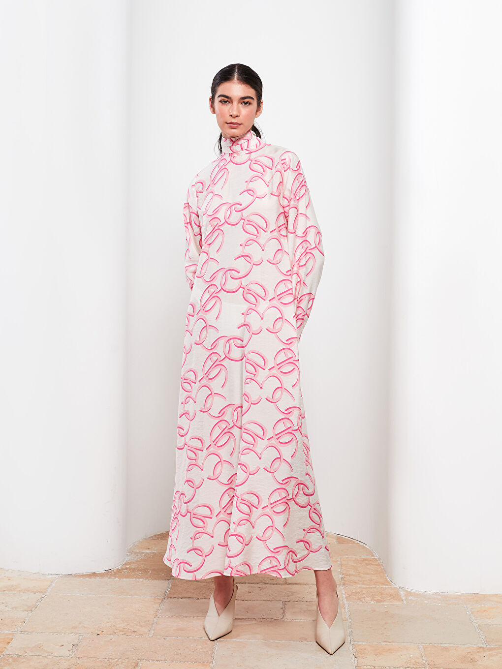 Ekru Bağlamalı Yaka Desenli Uzun Kollu Kadın Elbise