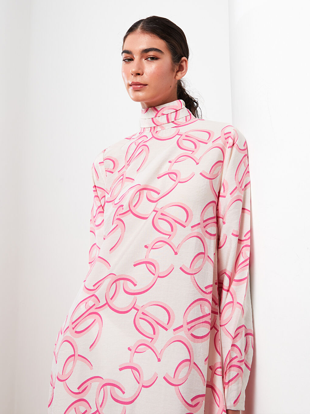 Ekru Bağlamalı Yaka Desenli Uzun Kollu Kadın Elbise-1