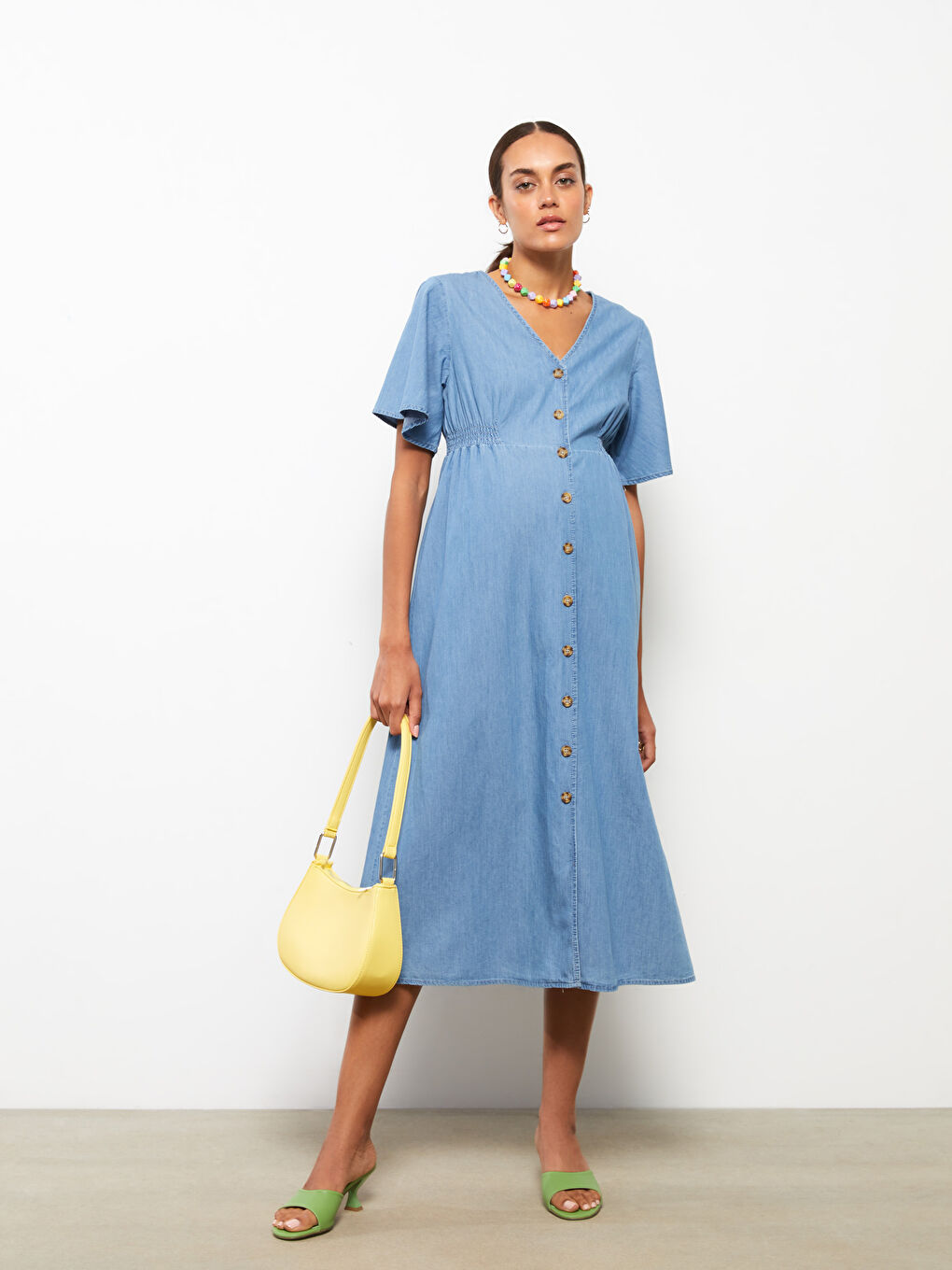 LCWAIKIKI Maternity V-Neck Straight Short Sleeve Maternity Rodeo Jean Dress -S2LL33Z8-507