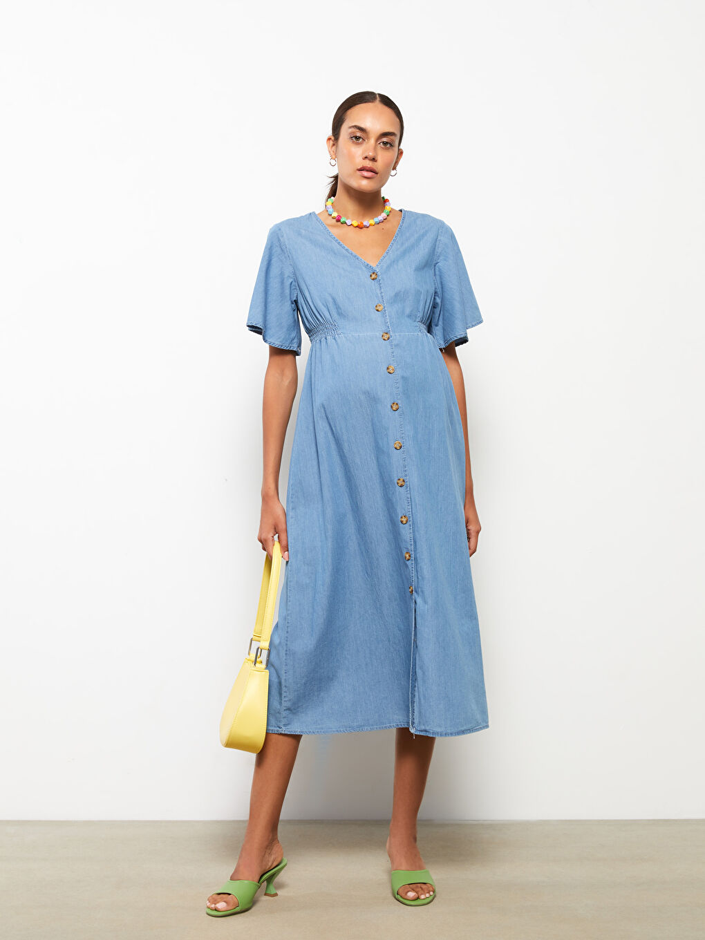 LCWAIKIKI Maternity V-Neck Straight Short Sleeve Maternity Rodeo Jean Dress -S2LL33Z8-507
