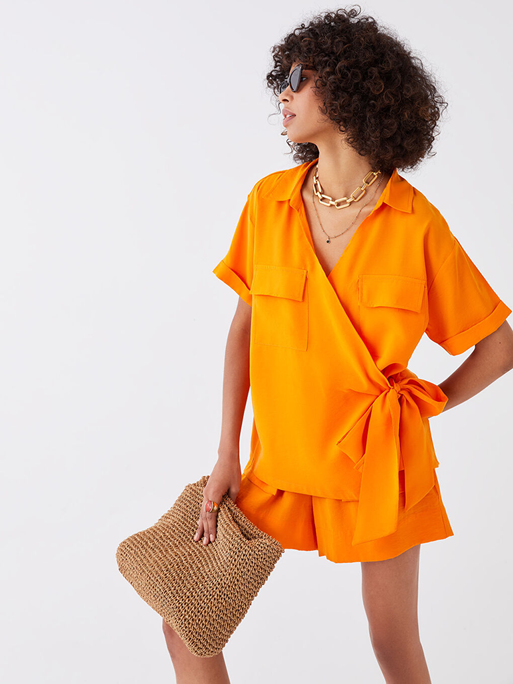 V-Ausschnitt Schlicht Kurzarm Gebundene Detailierte Bluse für Damen-1