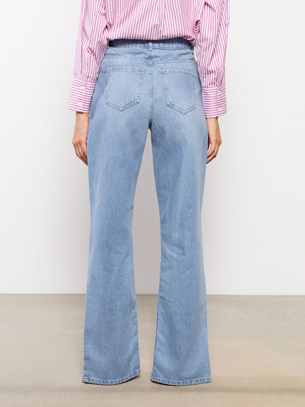 İndigo Rahat Kalıp Düz Paçası Yırtmaçlı Kadın Rodeo Jean Pantolon-4