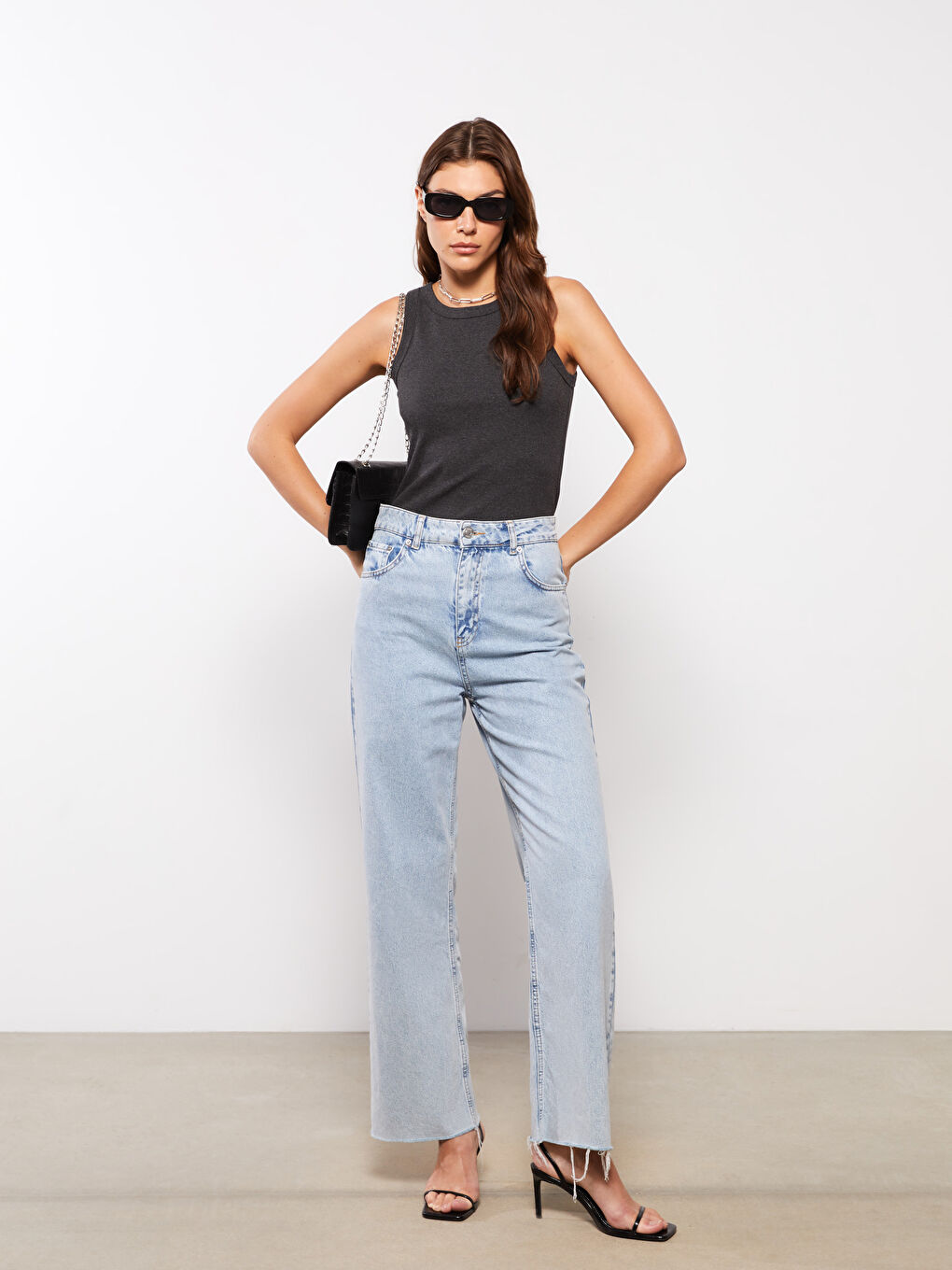 Antrasit Kadın Bisiklet Yaka Düz Atlet-1