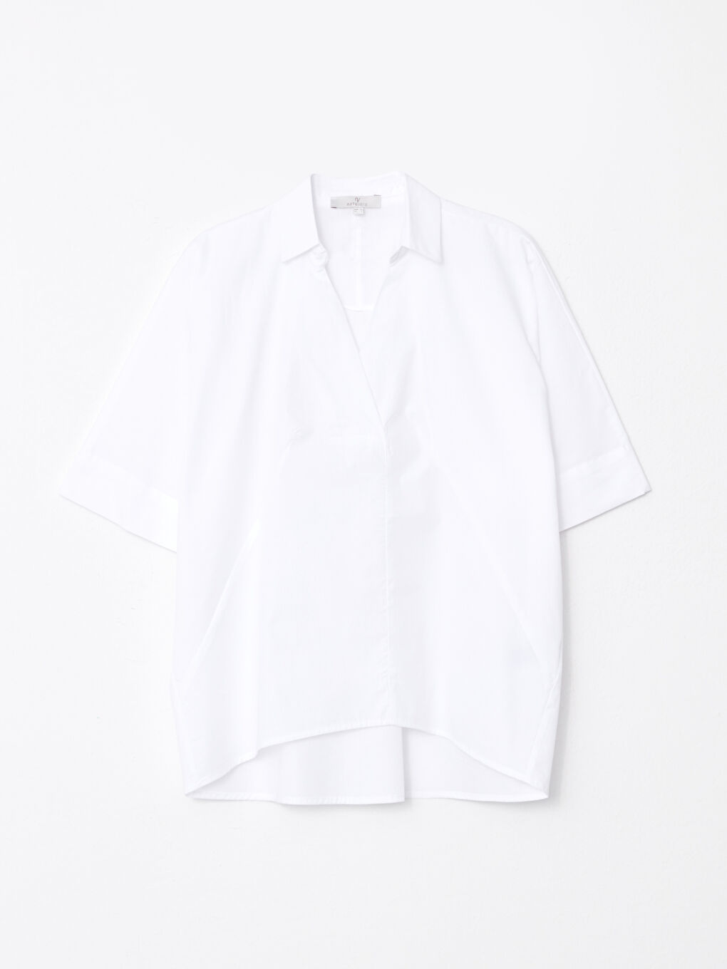 بلوزة نسائية قطنية بأكمام قصيرة وياقة قميص مستقيمة-5