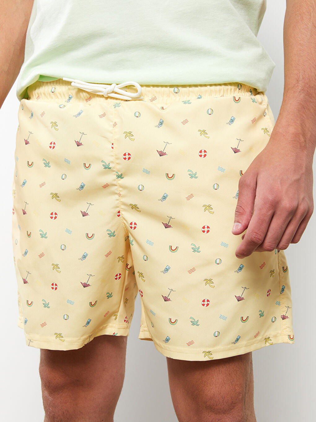 Sarı Kısa Boy Desenli Erkek Deniz Şortu-3