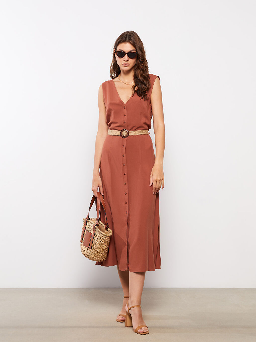 Kahverengi Kadın V Yaka Düz Kolsuz Elbise-3
