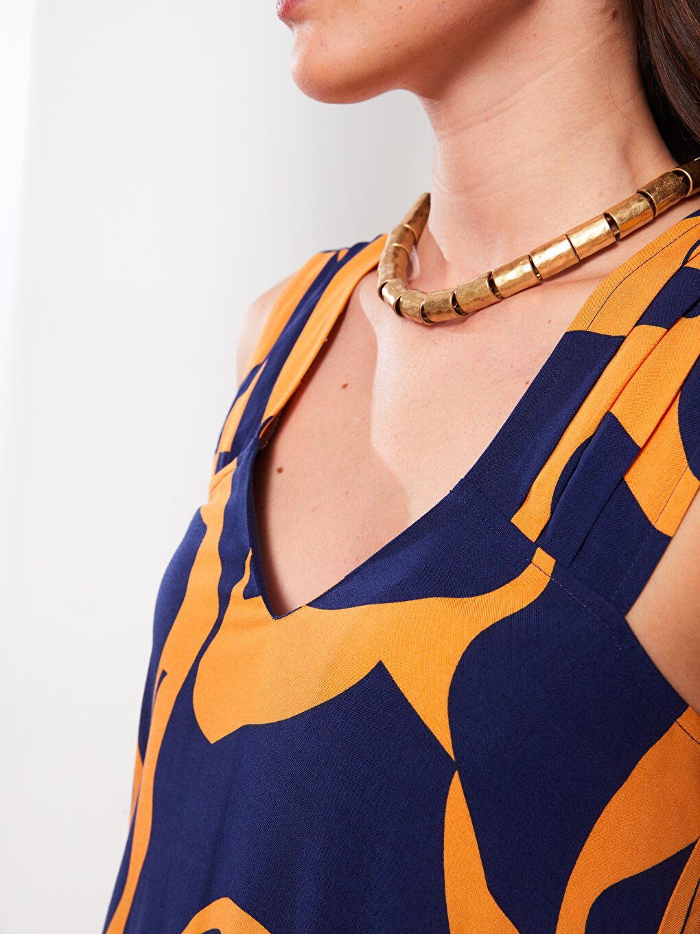 V Neck Patterned Sleeveless Viscose Women Dress-3