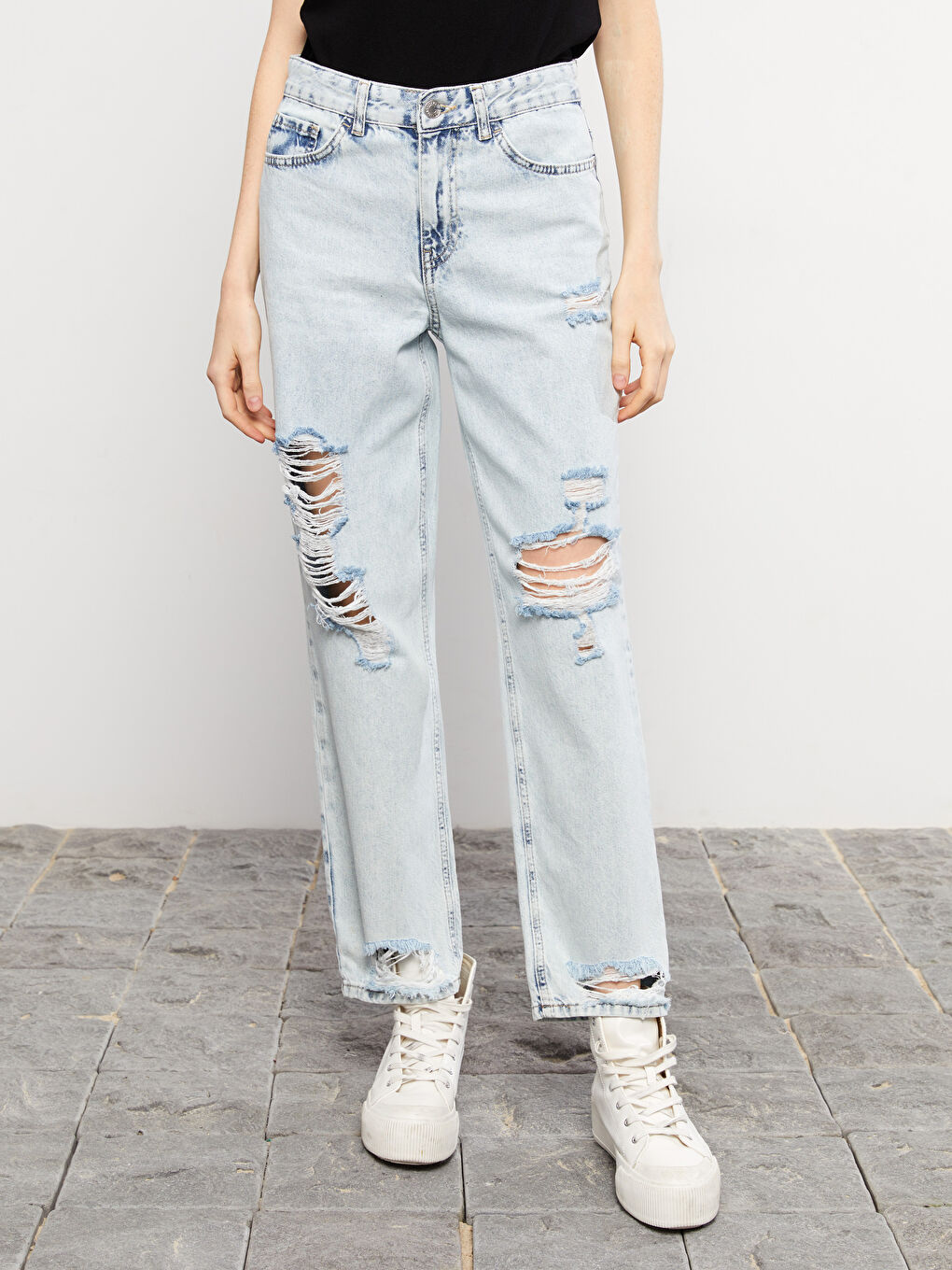 İndigo Yüksek Bel Straight Fit Yırtık Detaylı Kadın Jean Pantolon-3