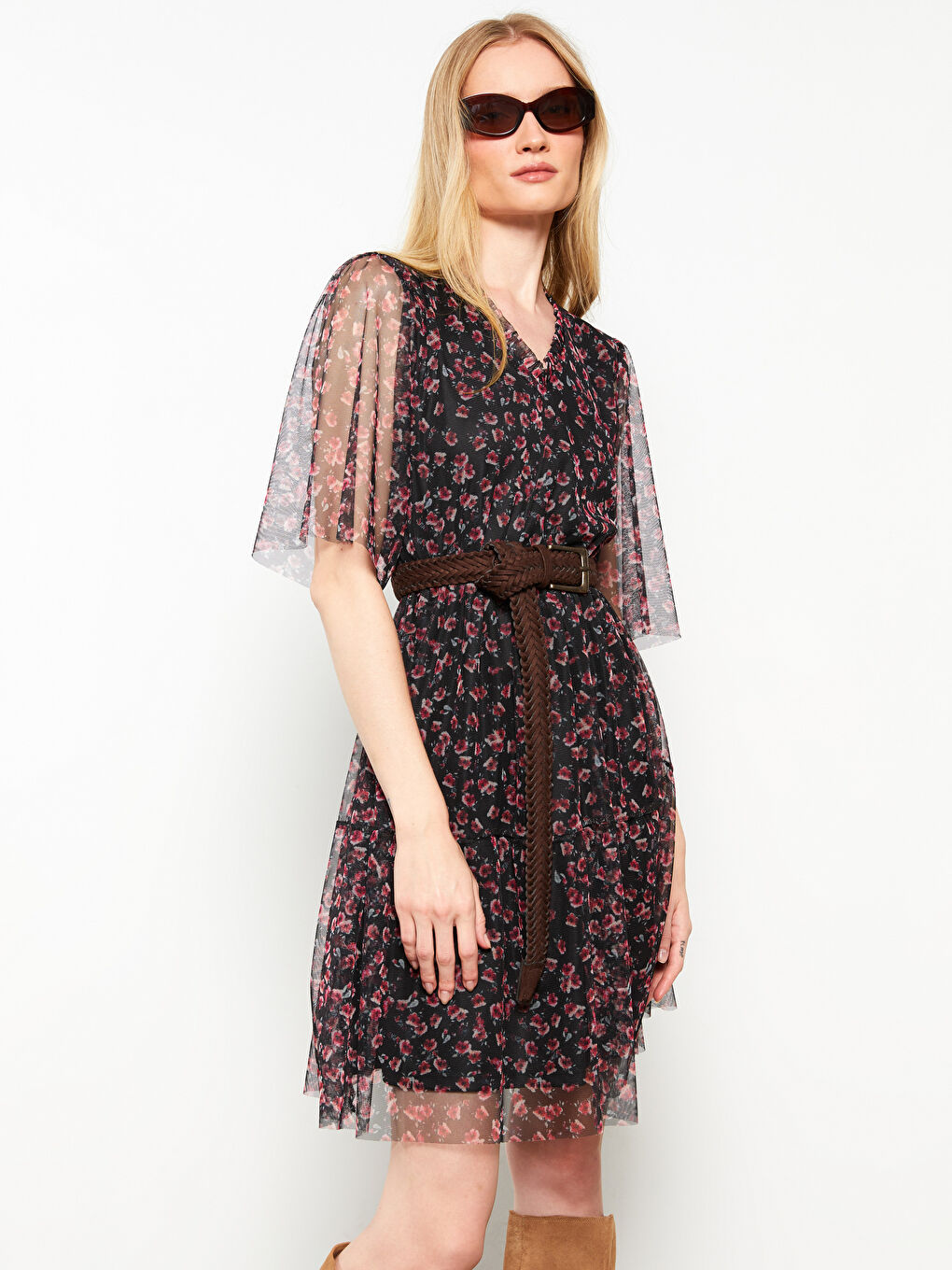 Siyah V Yaka Çiçekli Şifon Kadın Elbise