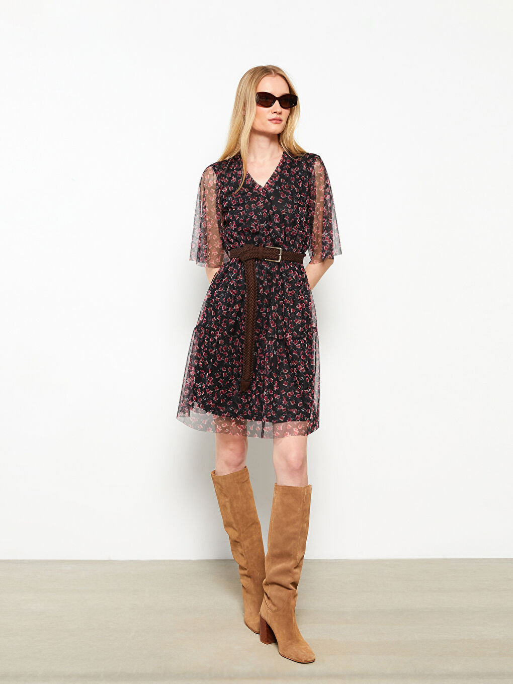 Siyah V Yaka Çiçekli Şifon Kadın Elbise-1