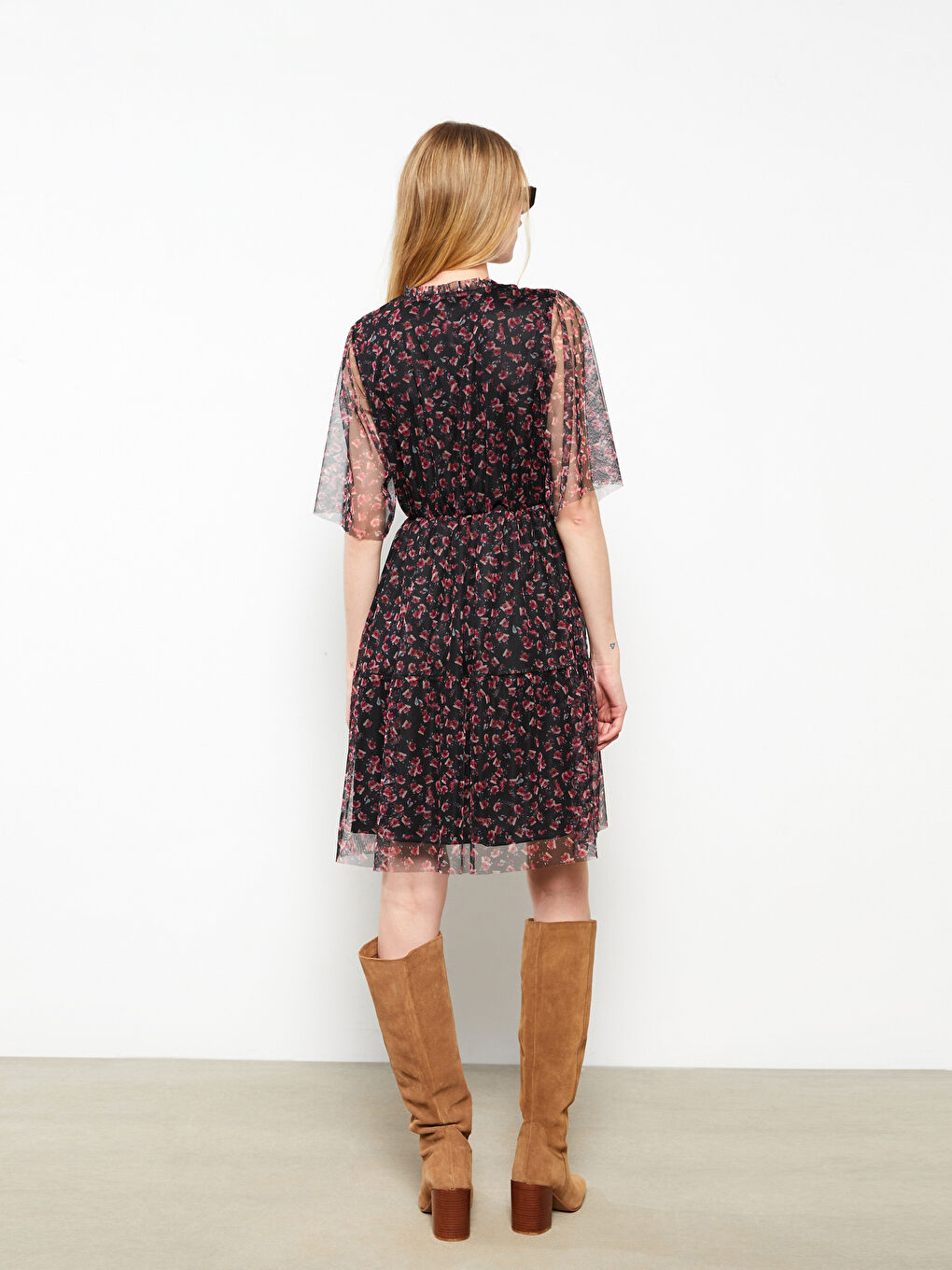 Siyah V Yaka Çiçekli Şifon Kadın Elbise-4