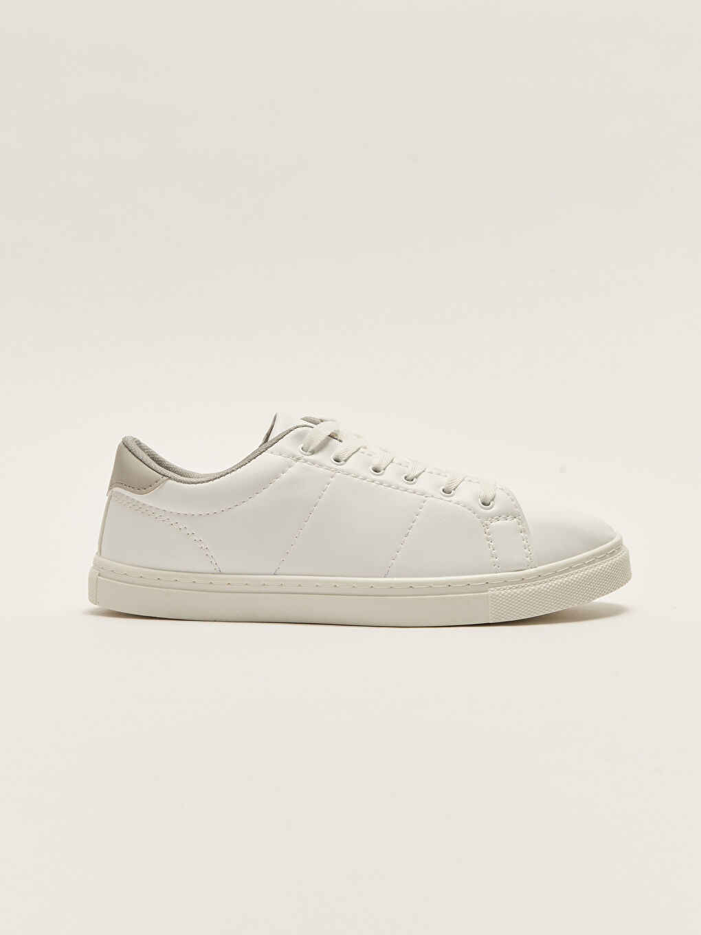 Beyaz Bağcıklı Erkek Spor Ayakkabı-1