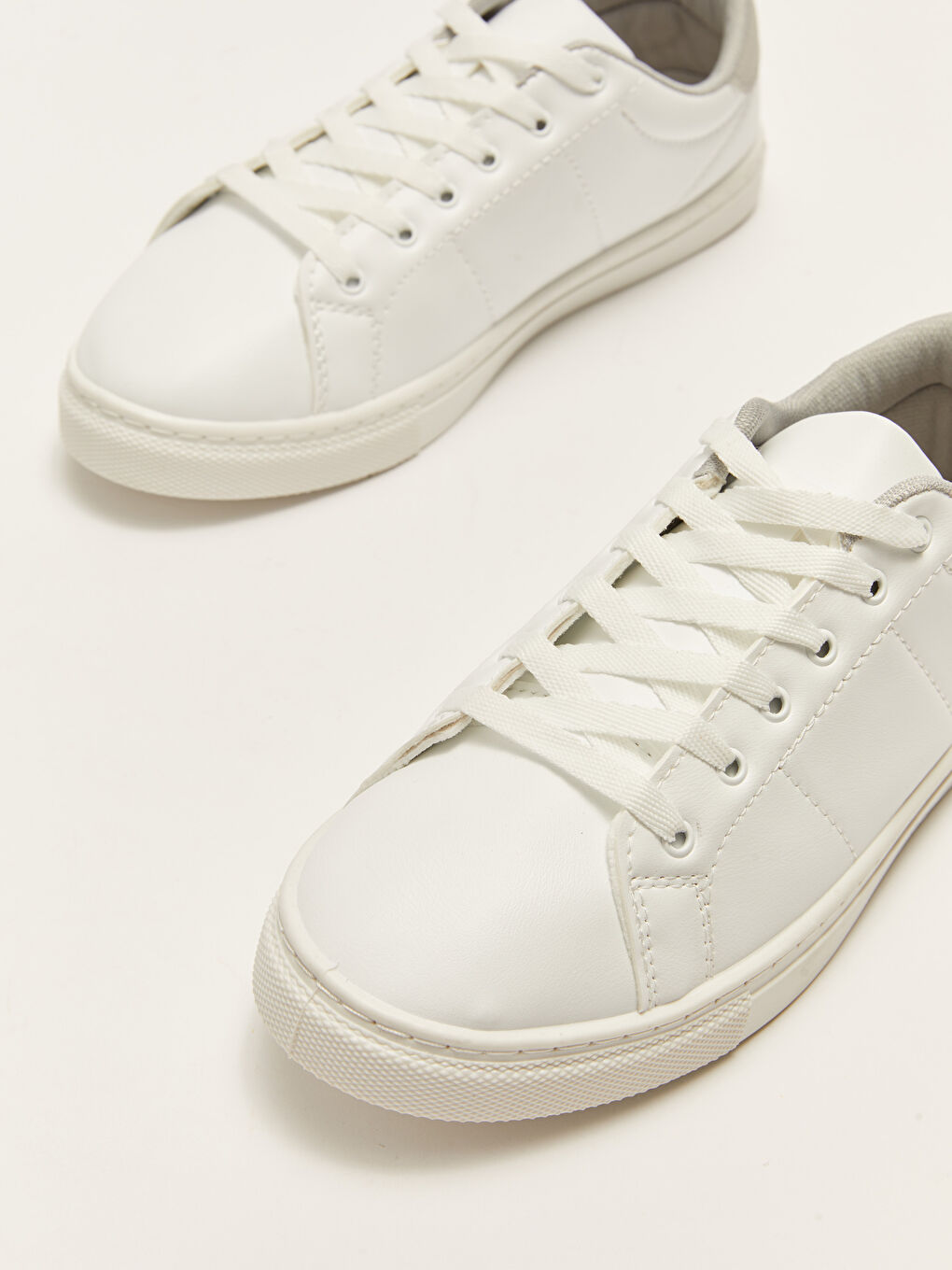 Beyaz Bağcıklı Erkek Spor Ayakkabı-2