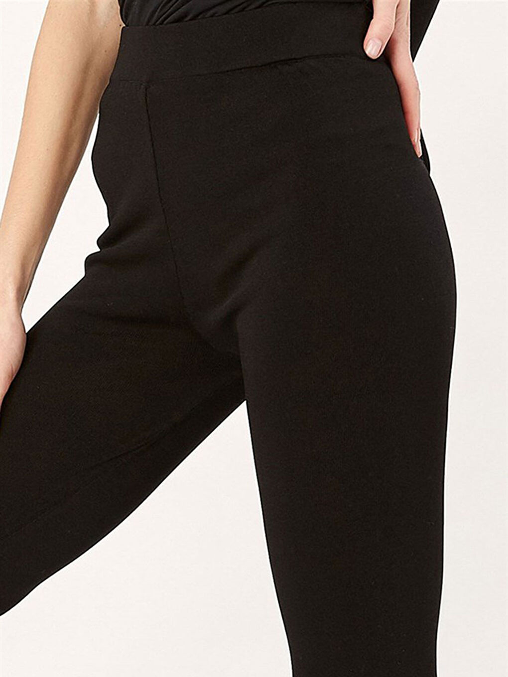 Siyah Beli Lastikli Kadın Tayt-4