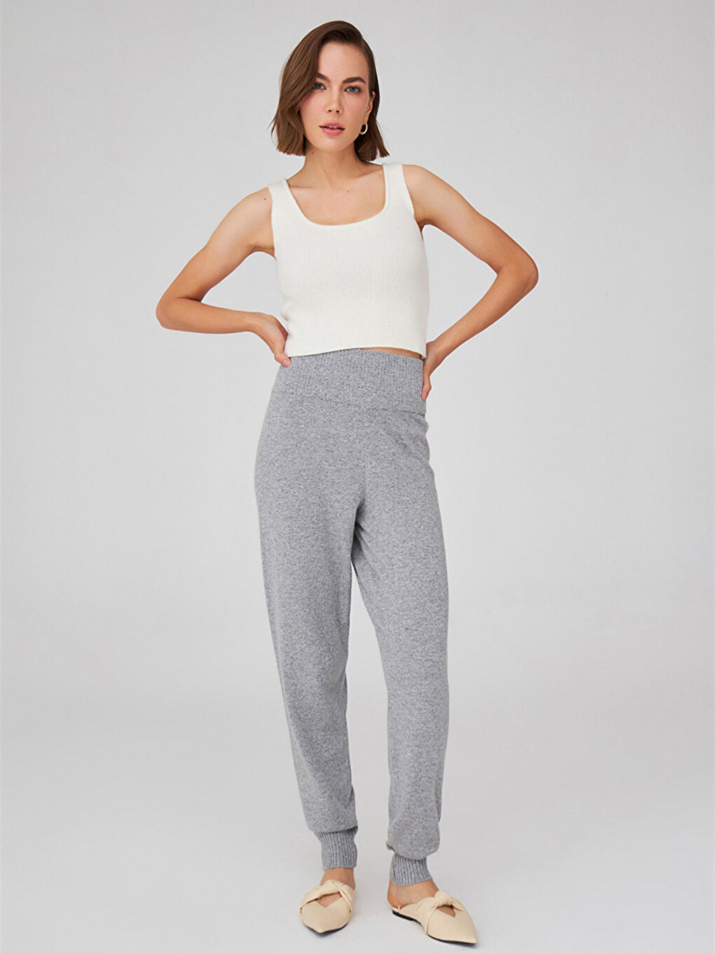 Ekru U Yaka Kadın Triko Atlet