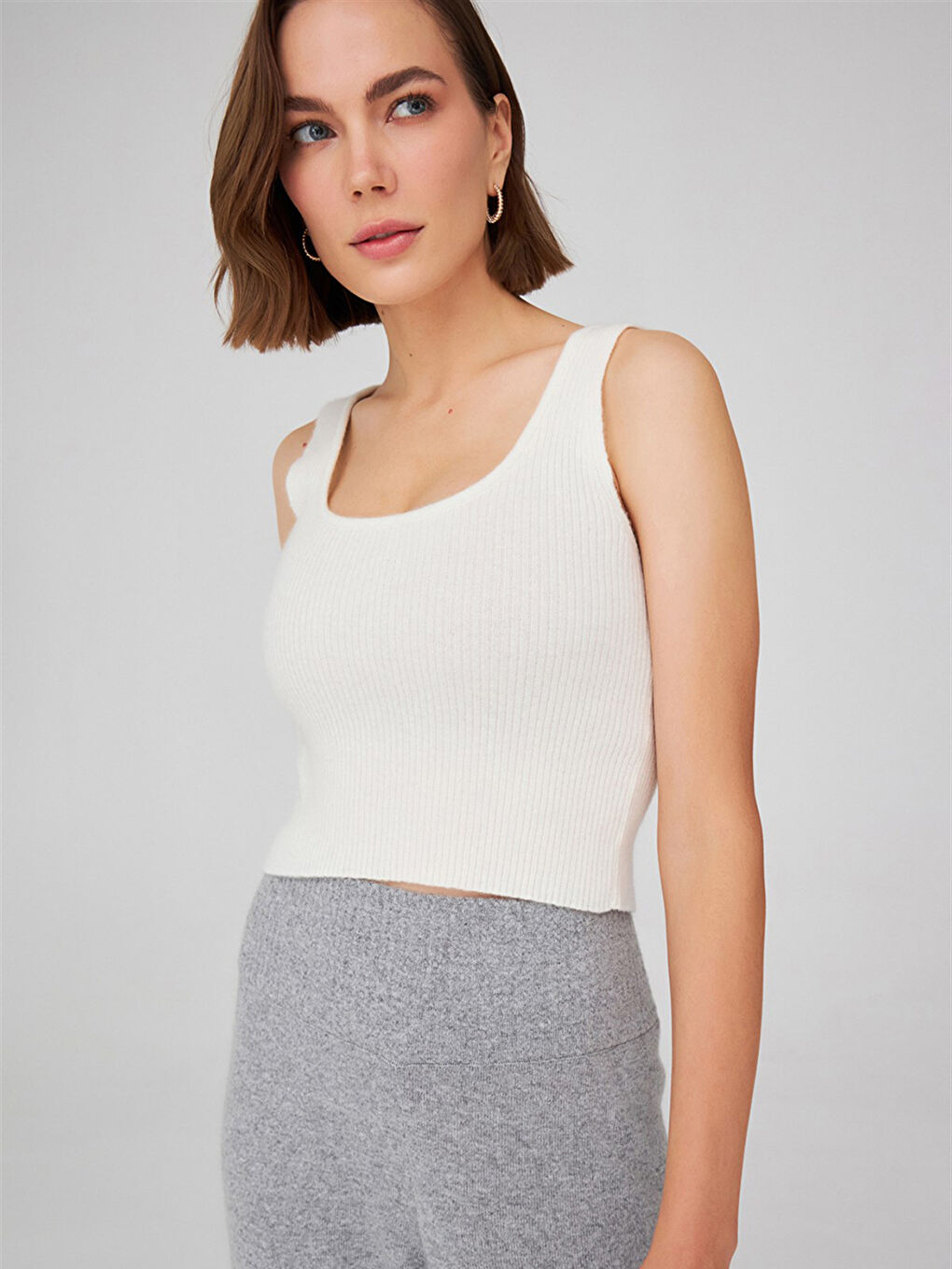 Ekru U Yaka Kadın Triko Atlet-2