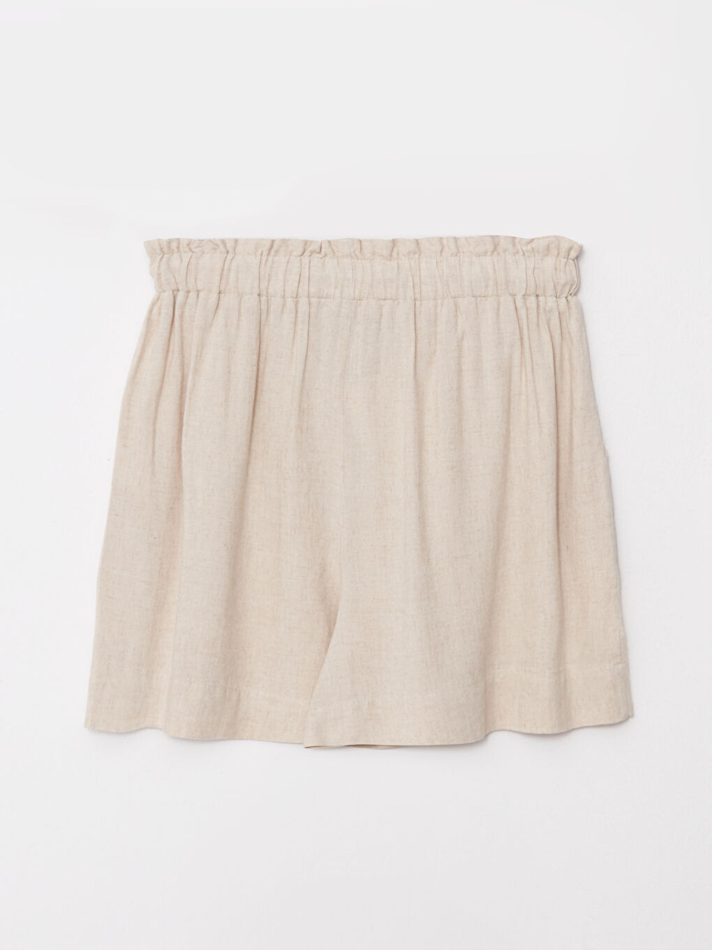 Ekru Beli Lastik Standart Fit Düz Cep Detaylı Kadın Şort-6