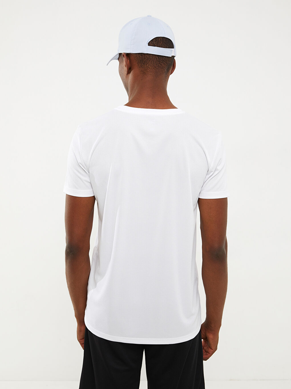 Beyaz Bisiklet Yaka Kısa Kollu Erkek Spor Tişört-4