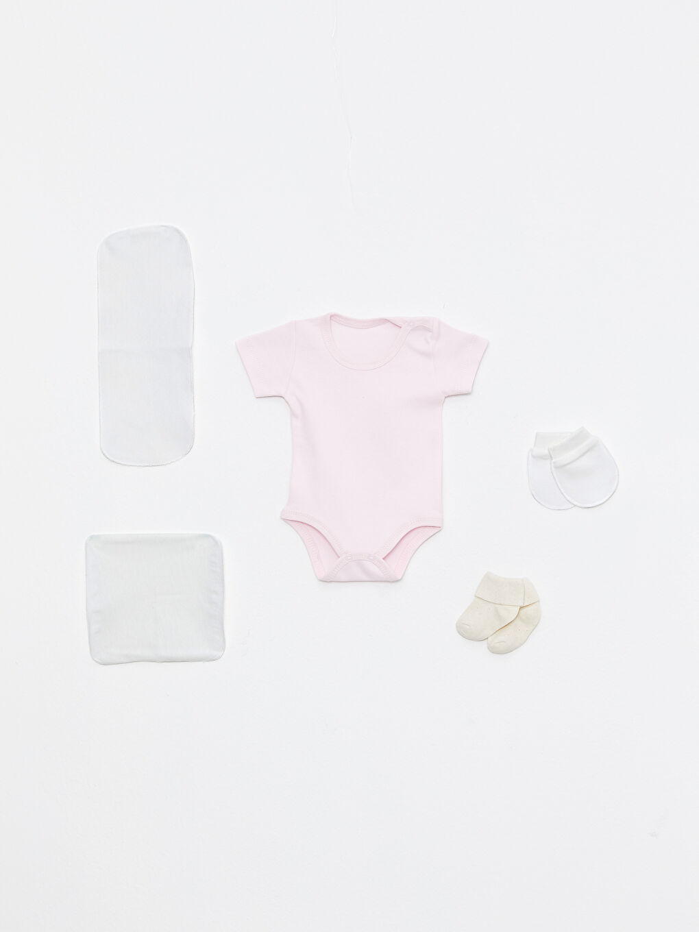 Ekru Bebbek Pamuklu Kız Bebek Kutulu Hastane Çıkış Seti-2