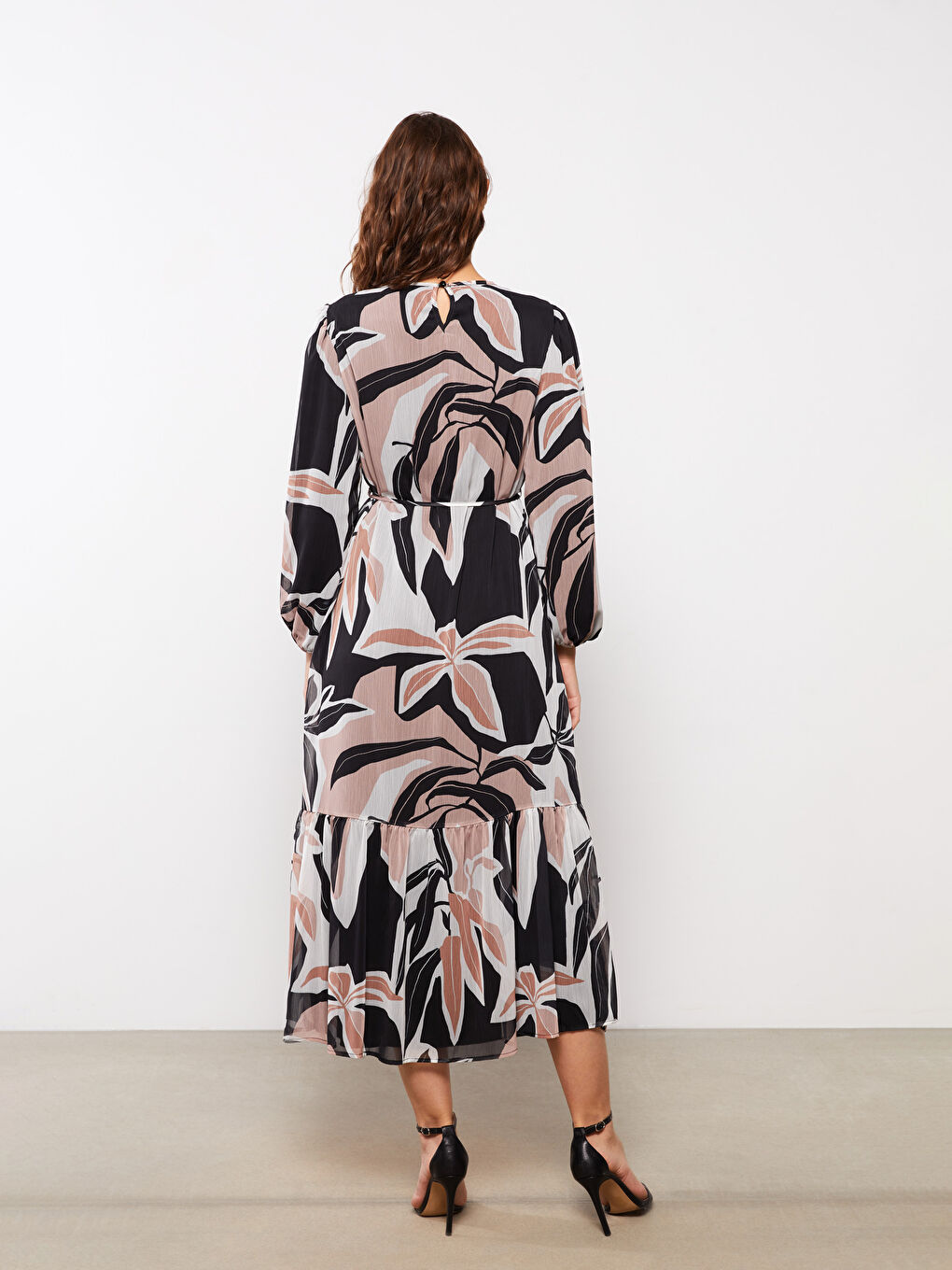 Bej Bisiklet Yaka Desenli Uzun Kollu Şifon Kadın Elbise-3