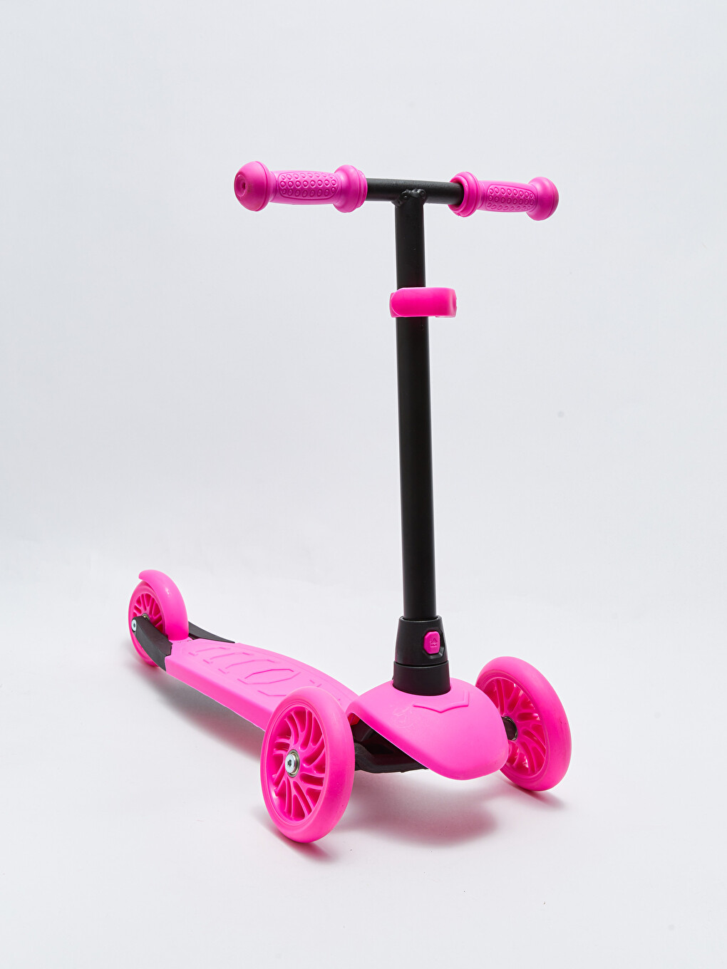 3 Wheel Scooter-1