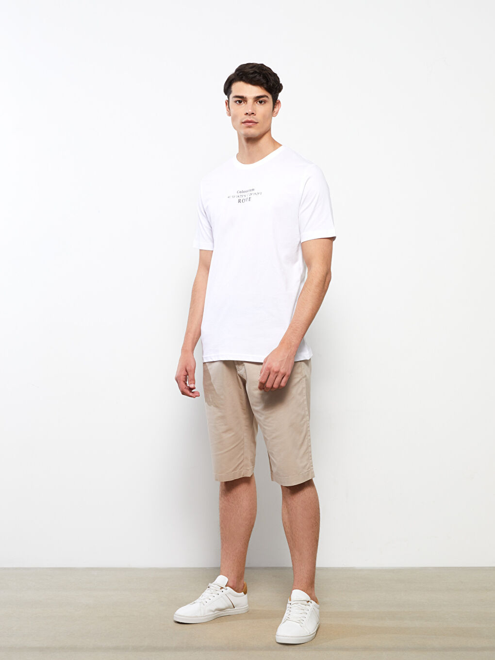 Beyaz Bisiklet Yaka Kısa Kollu Baskılı Penye Erkek Tişört-2