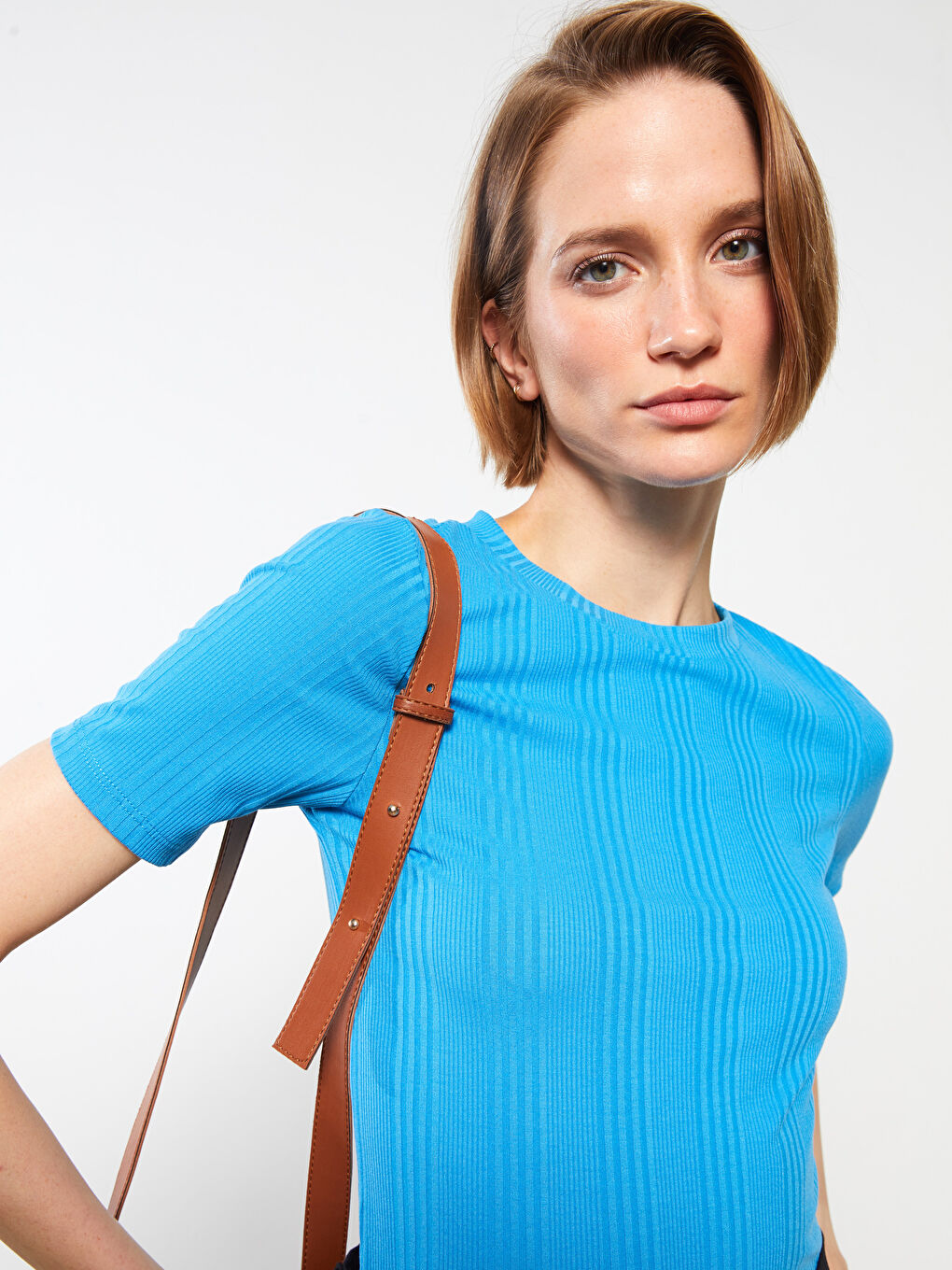 Mavi Bisiklet Yaka Düz Kısa Kollu Kadın Tişört-2