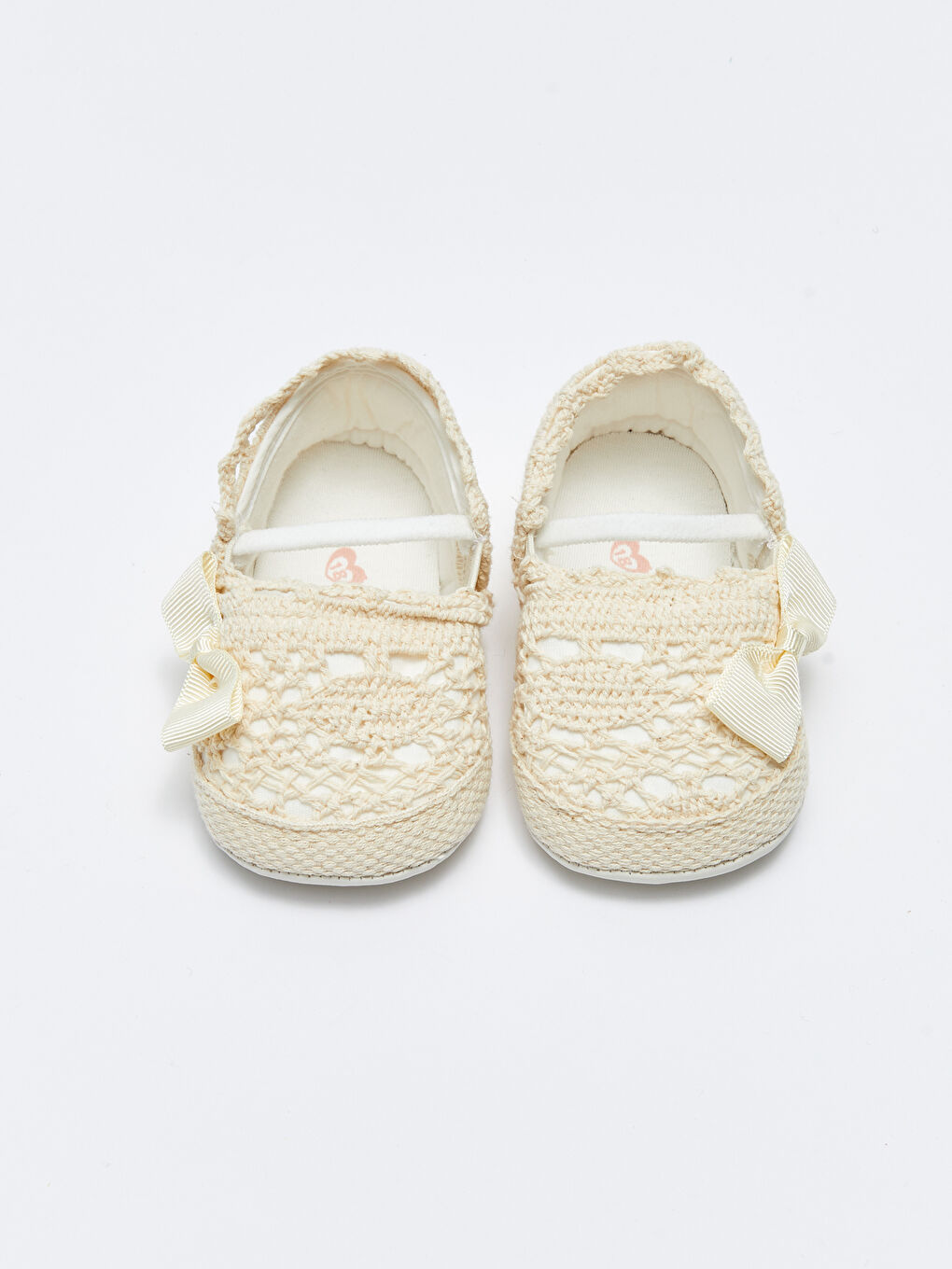 Ekru Nakışlı Fiyonk Detaylı Kız Bebek Yürüme Öncesi Ayakkabı-1