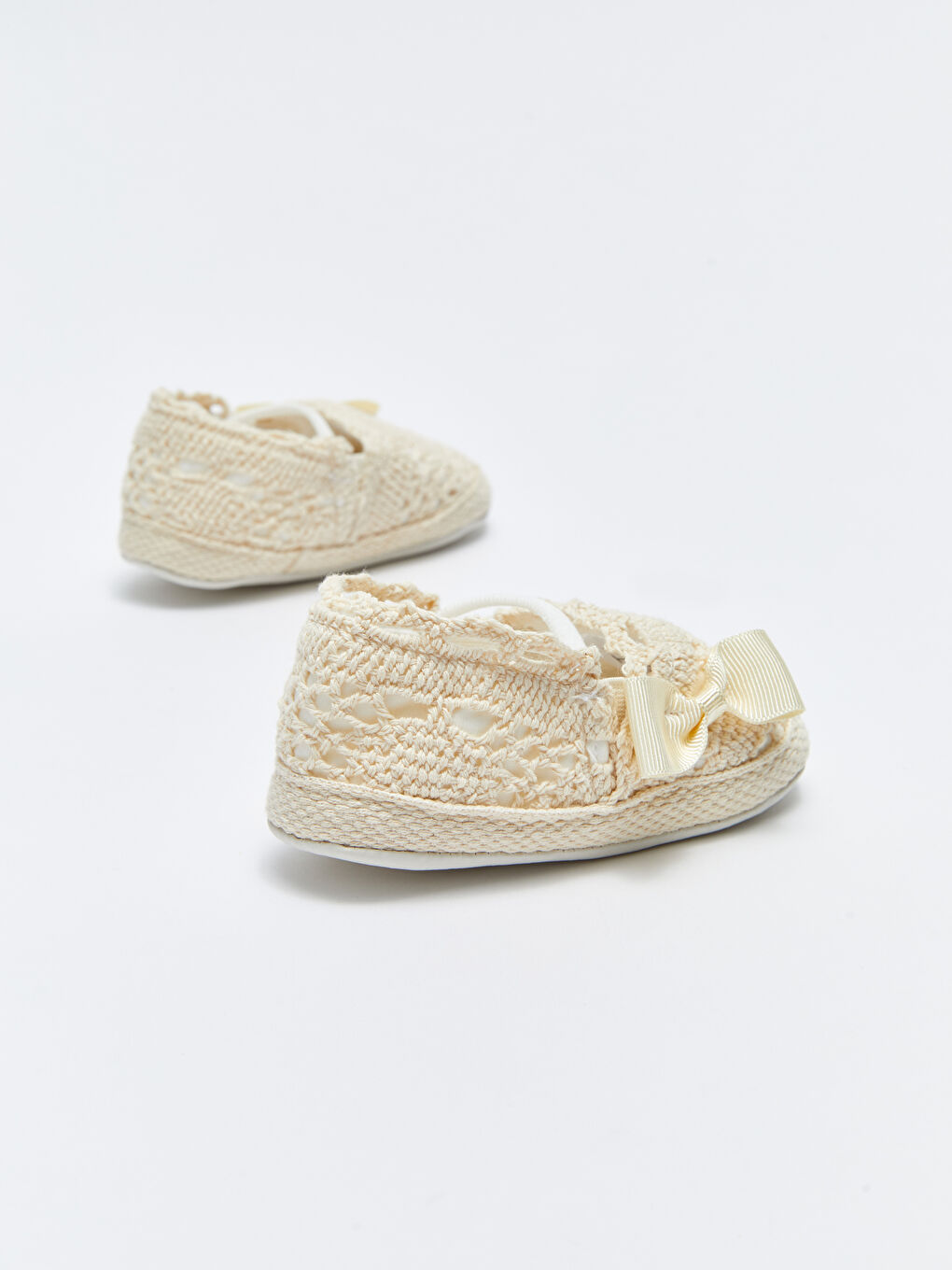 Ekru Nakışlı Fiyonk Detaylı Kız Bebek Yürüme Öncesi Ayakkabı-4
