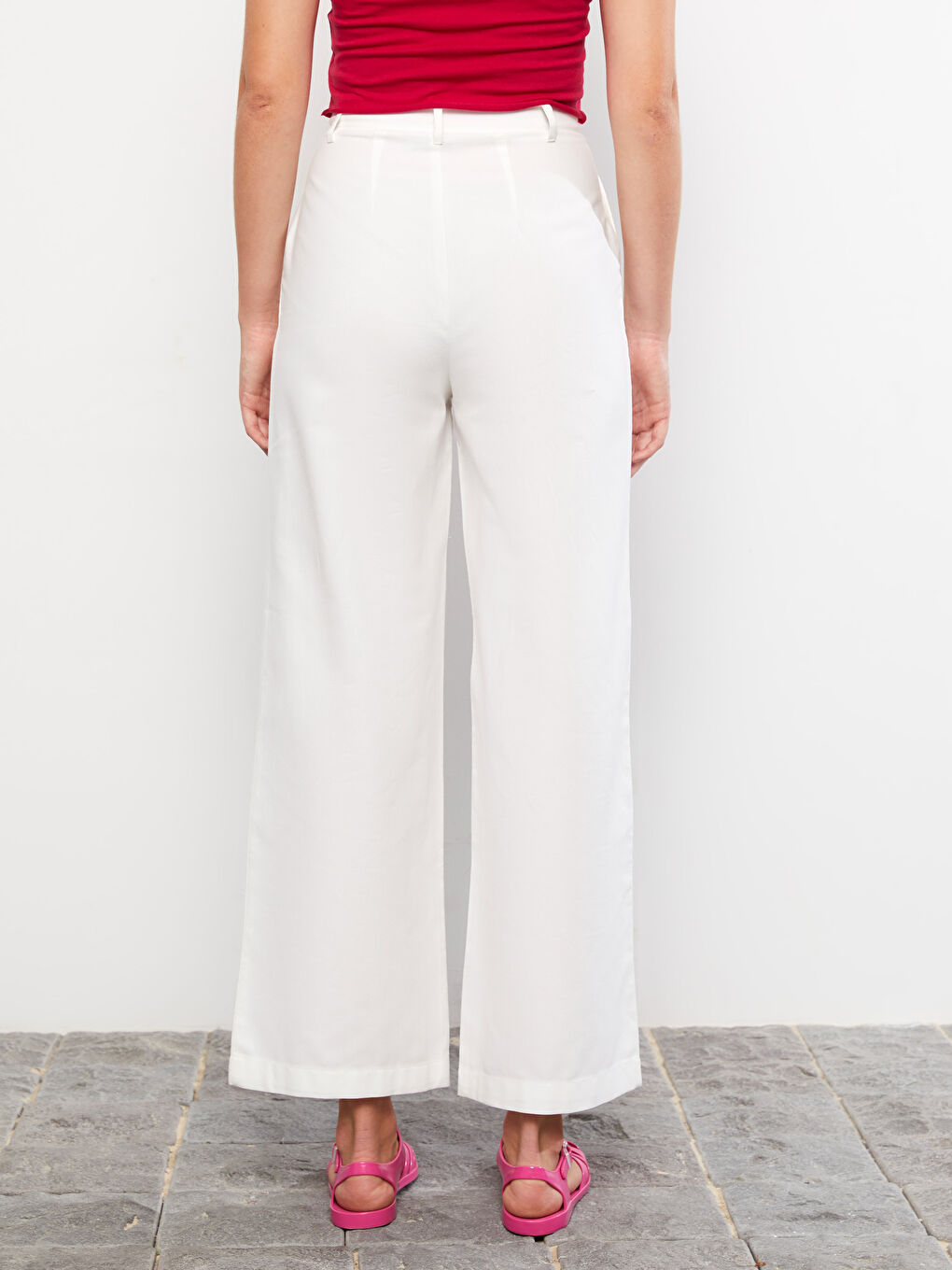Beyaz Normal Bel Standart Fit Düz Pamuklu Kadın Pantolon-3
