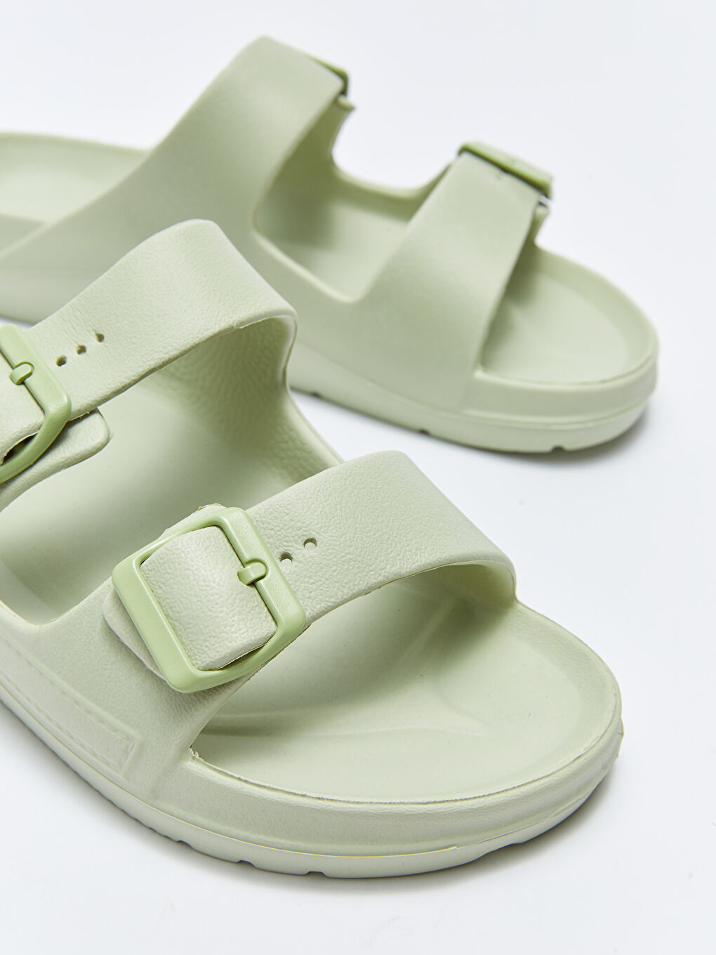 Yeşil Çift Bantlı Toka Detaylı Erkek Terlik-2