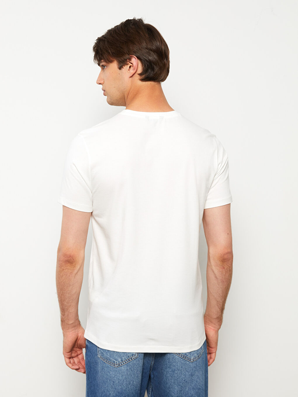 Beyaz Bisiklet Yaka Kısa Kollu Nakışlı Penye Erkek Tişört-4