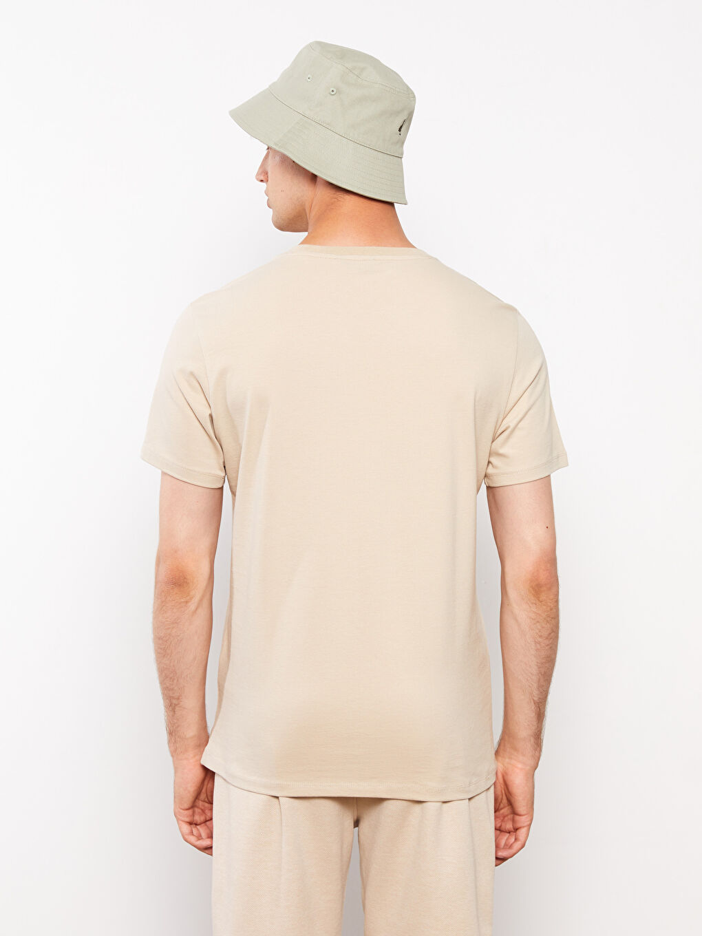 Bej Bisiklet Yaka Kısa Kollu Nakışlı Penye Erkek Tişört-4