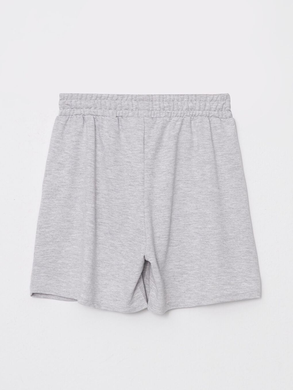 Gri Beli Lastikli Düz Cep Detaylı Kadın Şort-6