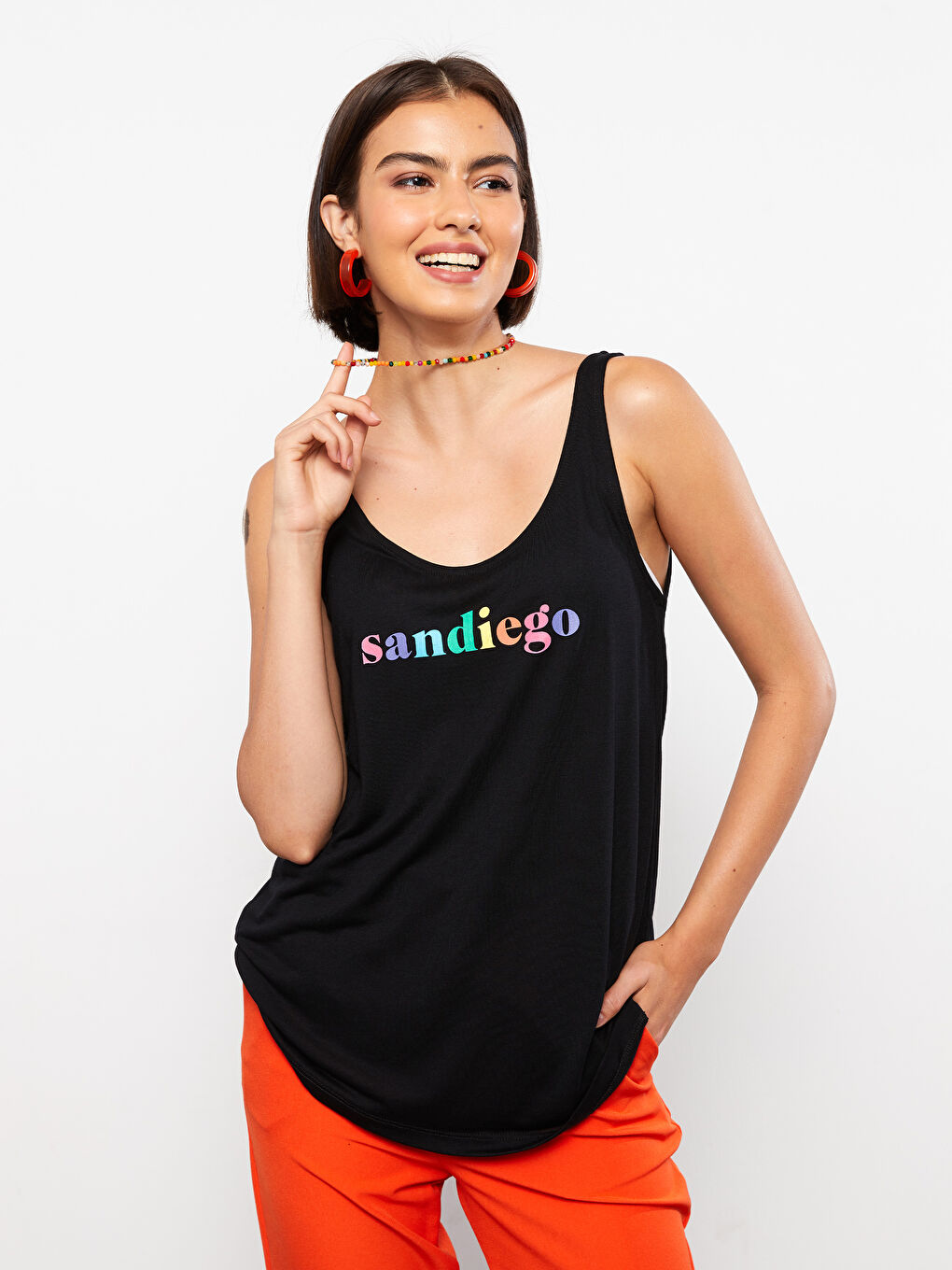 Siyah U Yaka Baskılı Viskon Kadın Atlet