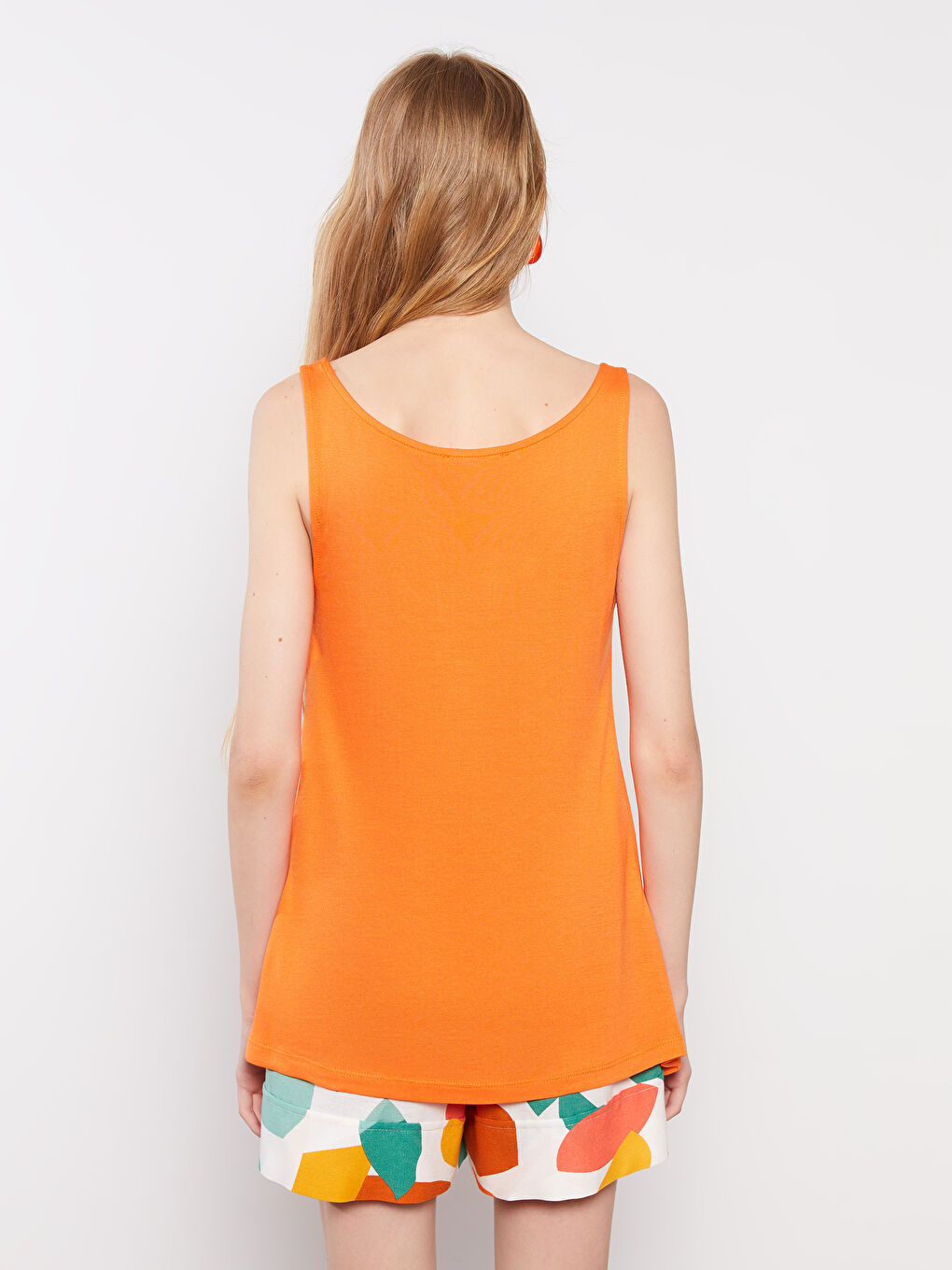 Turuncu U Yaka Baskılı Viskon Kadın Atlet-4