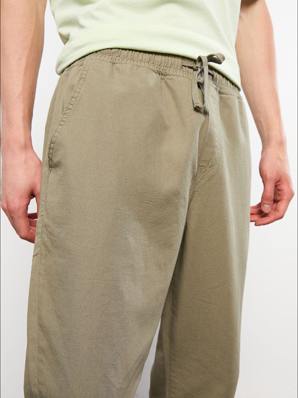 Haki Standart Kalıp Beli Bağlama Detaylı Erkek Pantolon-2