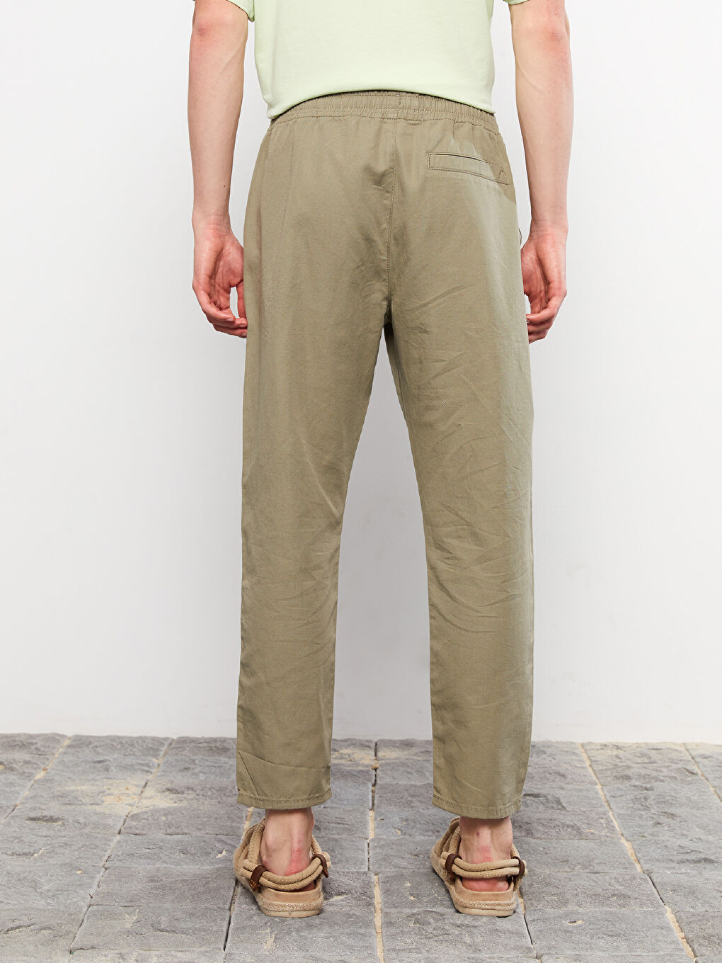 Haki Standart Kalıp Beli Bağlama Detaylı Erkek Pantolon-4