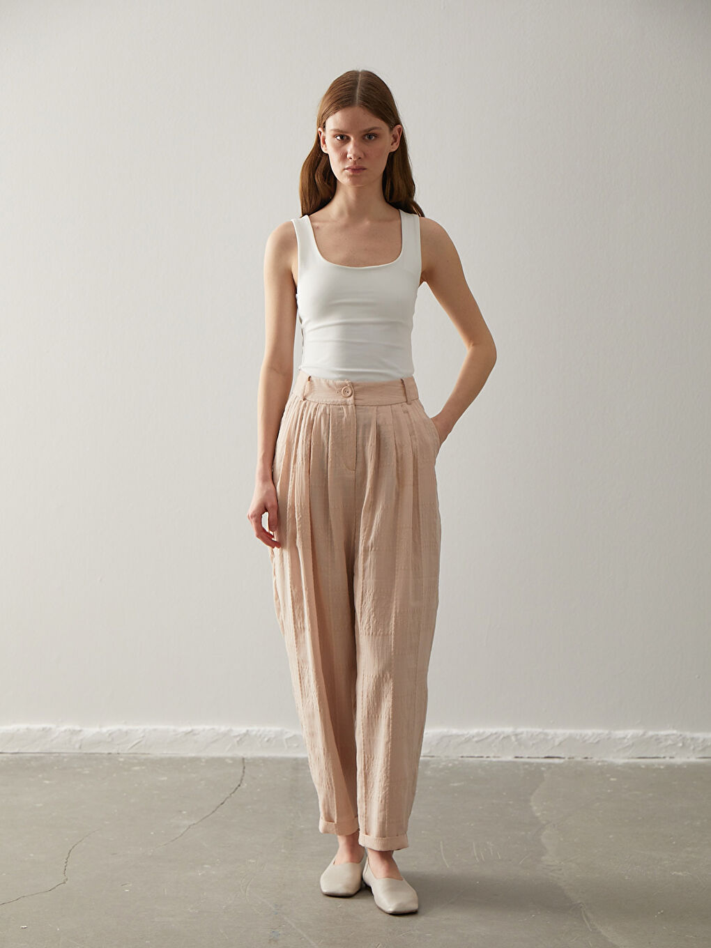 Bej Kadın Standart Fit Düz Pantolon