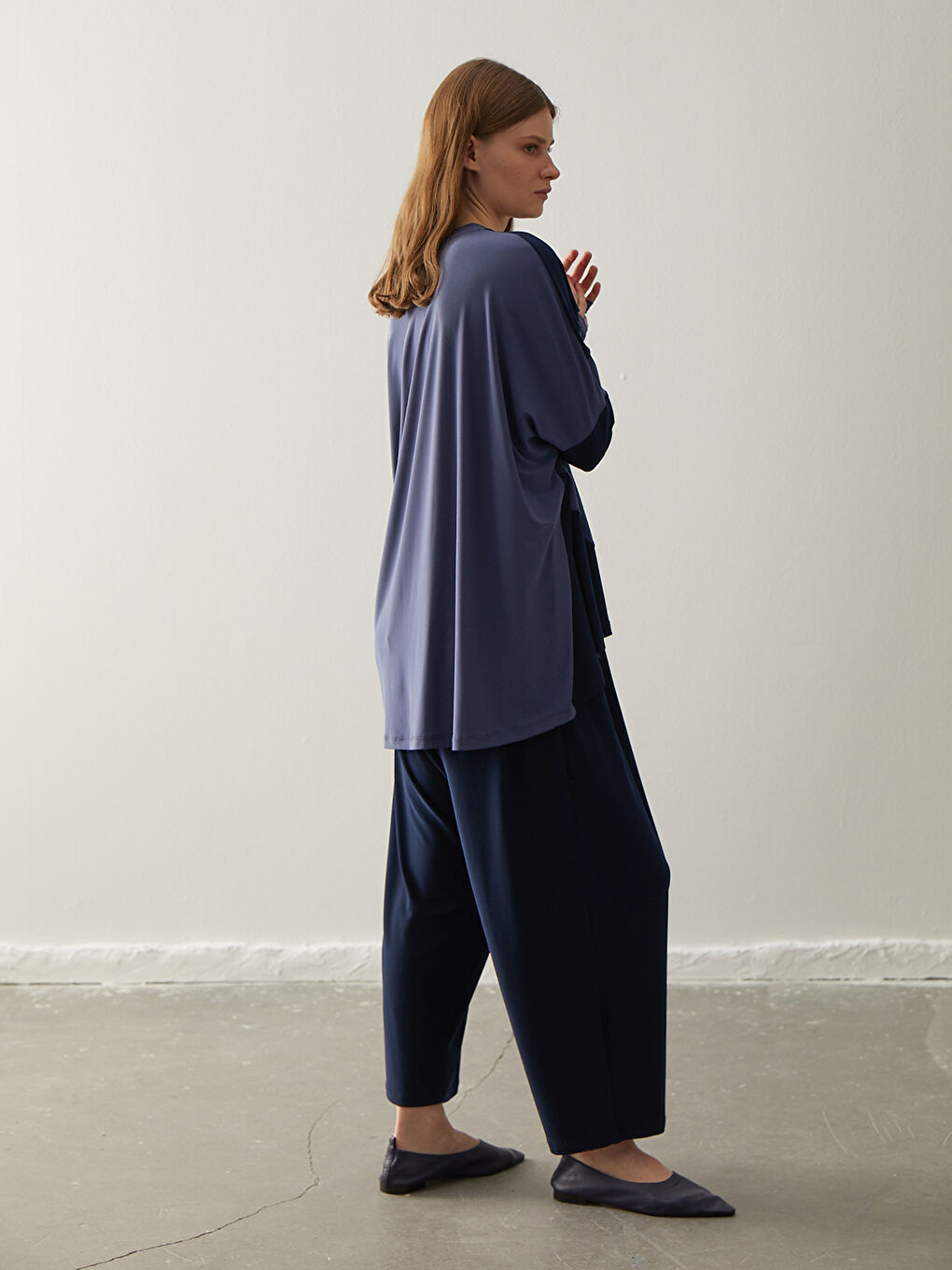 Lacivert Kadın Beli Lastikli Rahat Kalıp Düz Şalvar Pantolon-1