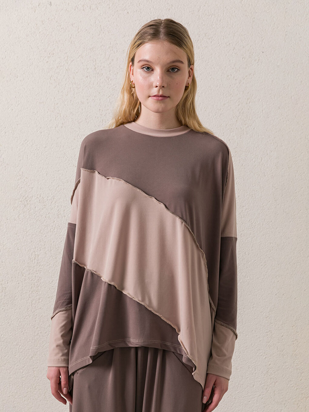 Bej Kadın Beli Lastikli Rahat Kalıp Düz Şalvar Pantolon-1