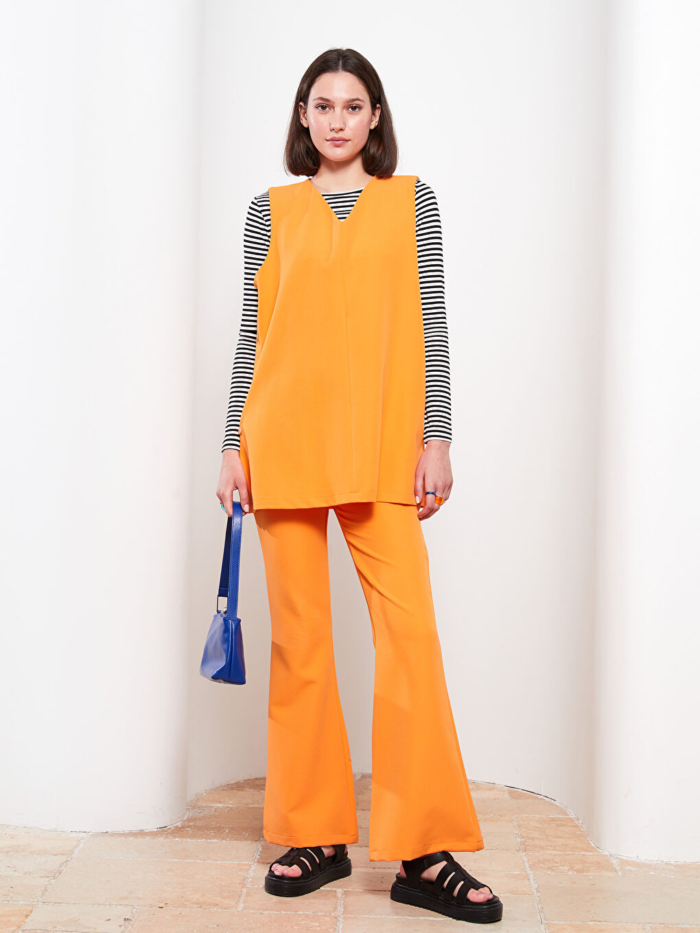 Turuncu Rahat Kalıp Düz İspanyol Paça Kadın Pantolon