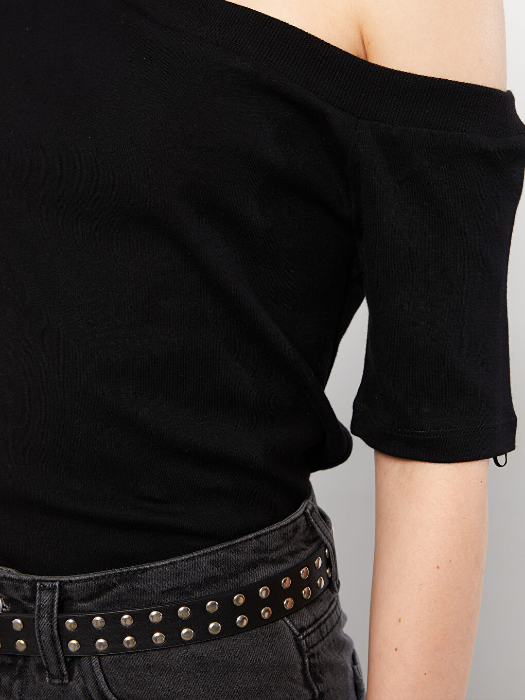 One Shoulder Straight Short Sleeve Cotton Women's T-Shirt-3