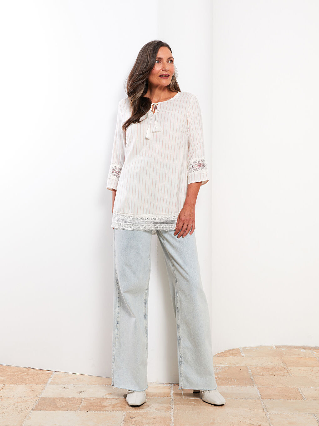 Әйелдерге арналған байламалы жаға жолақты блузка