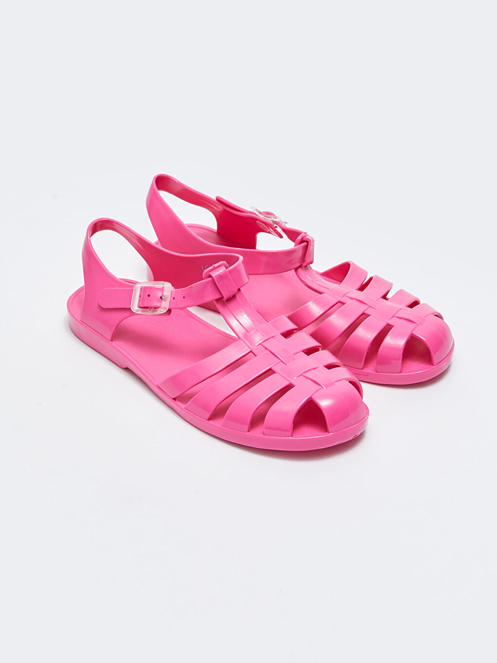 Fuşya Önü Kapalı Toka Detaylı Kadın Plaj Sandaleti